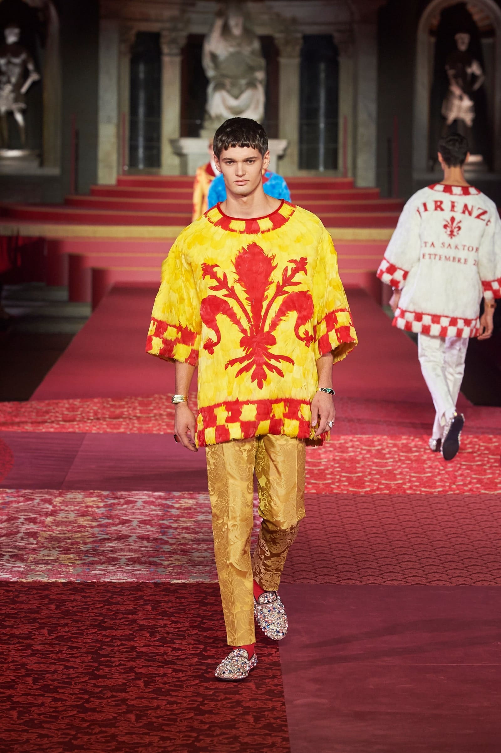 Dolce Gabbana Alta Sartoria Firenze 2020 by RUNWAY MAGAZINE