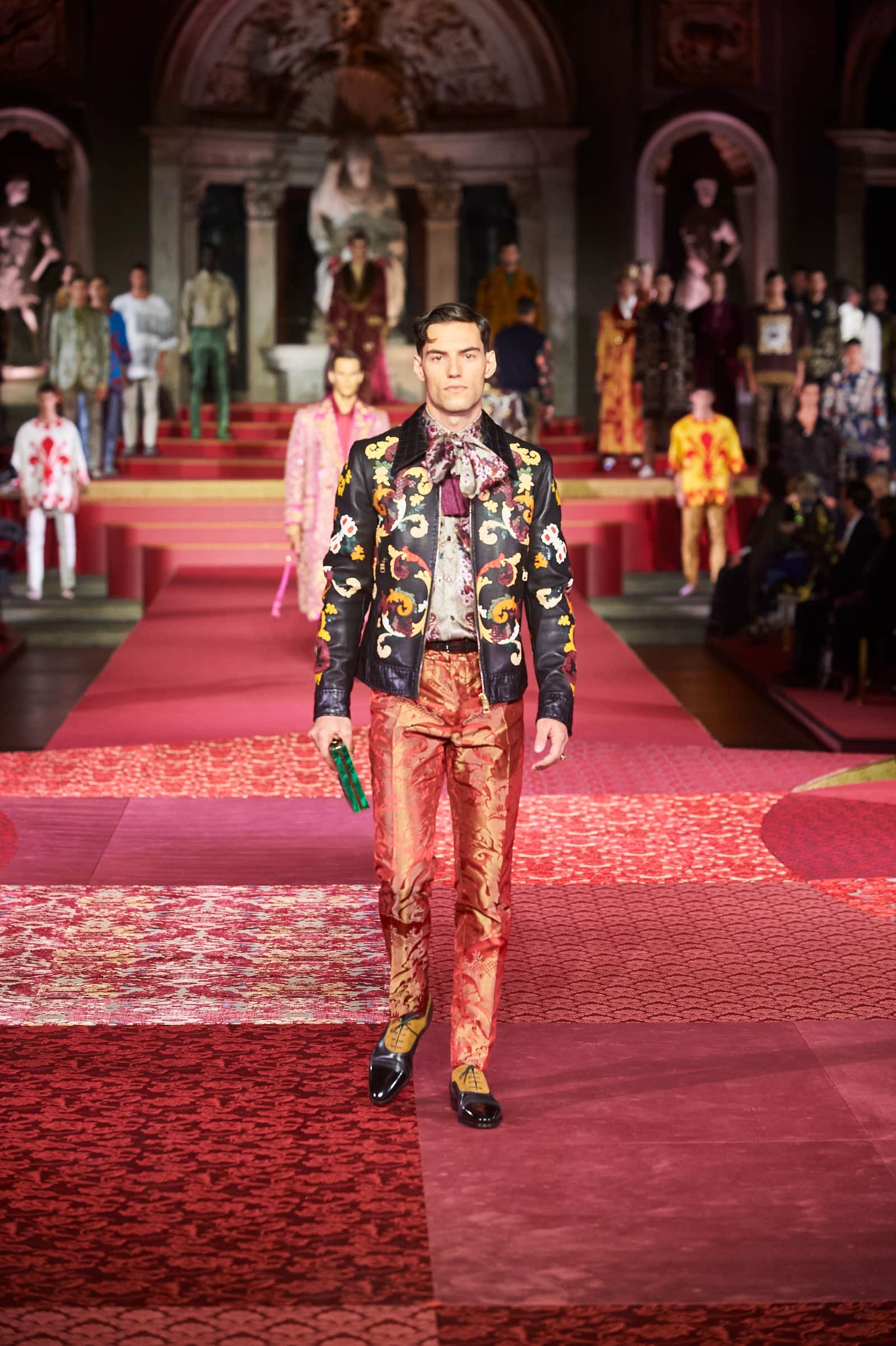 Dolce Gabbana Alta Sartoria Firenze 2020 by RUNWAY MAGAZINE