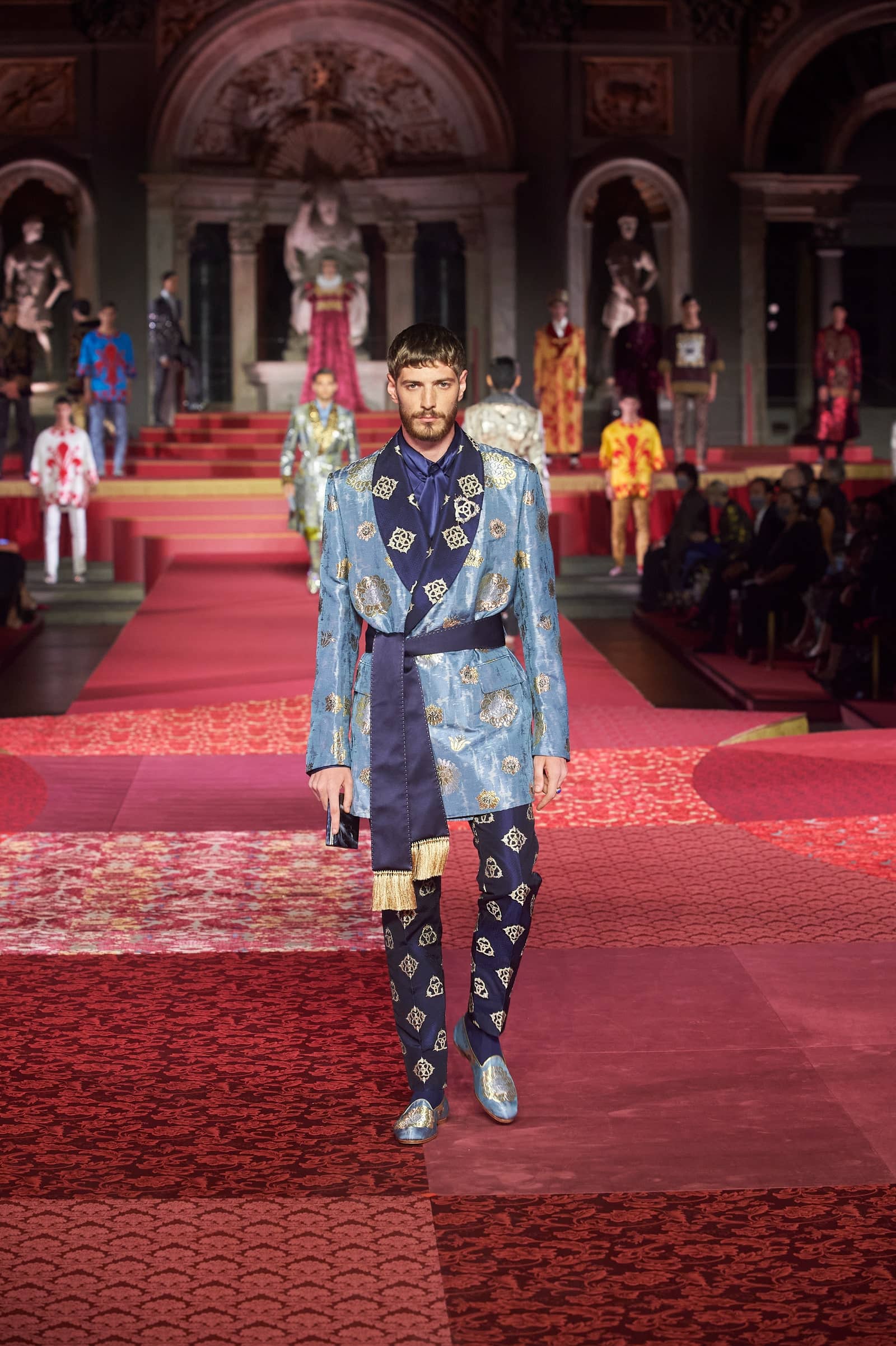 Dolce Gabbana Alta Sartoria Firenze 2020 by RUNWAY MAGAZINE
