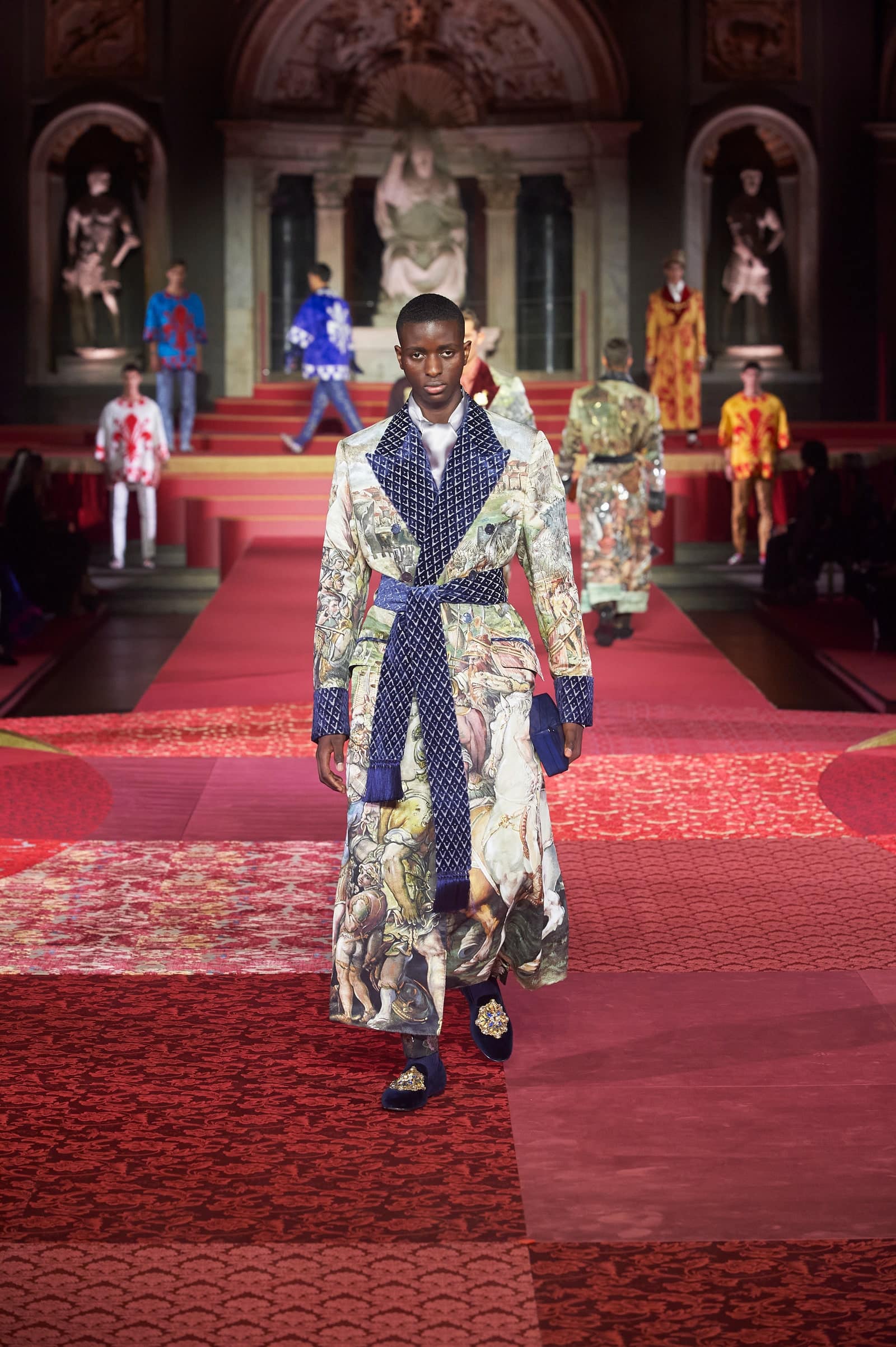Dolce Gabbana Alta Sartoria Firenze 2020 by RUNWAY MAGAZINE