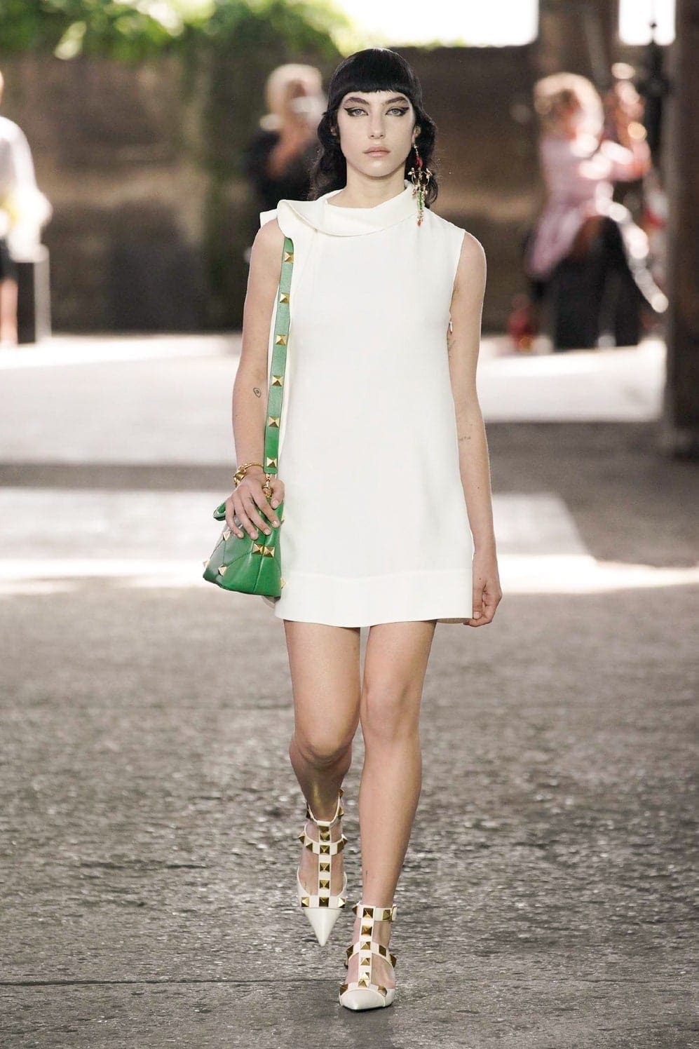 华伦天奴（Valentino）2021春夏米兰by RUNWAY 杂志