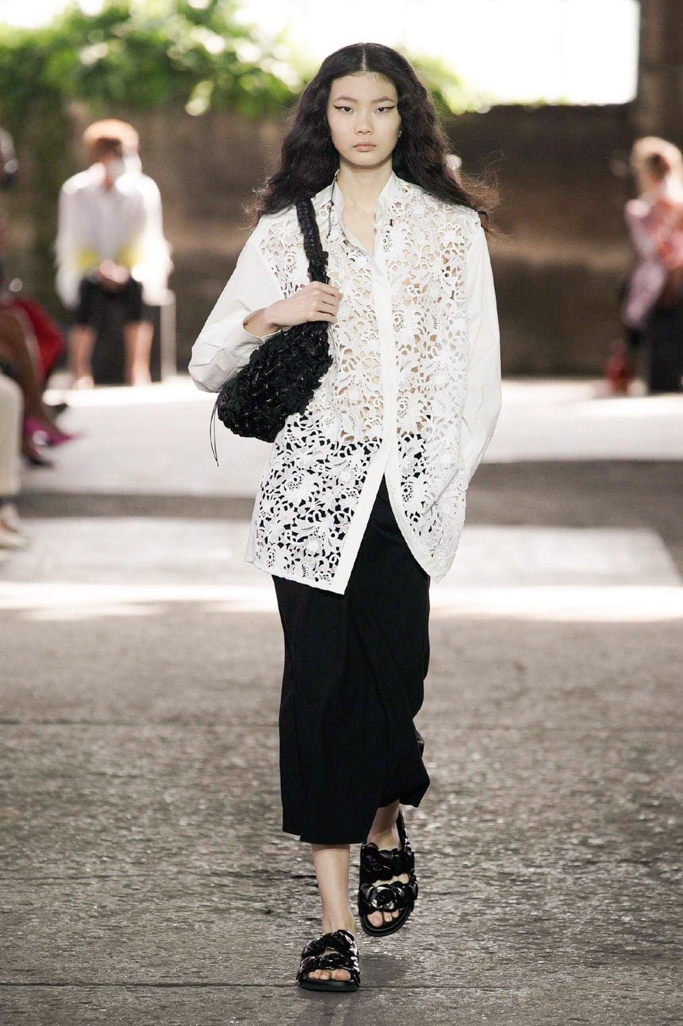 华伦天奴（Valentino）2021春夏米兰by RUNWAY 杂志