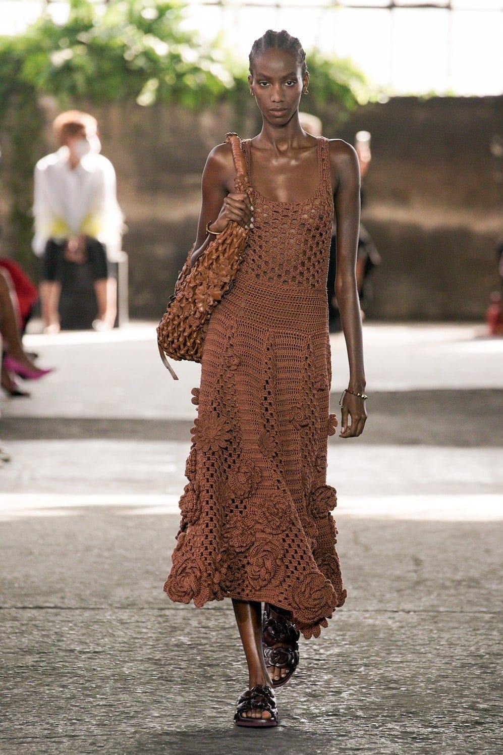 华伦天奴（Valentino）2021春夏米兰by RUNWAY 杂志
