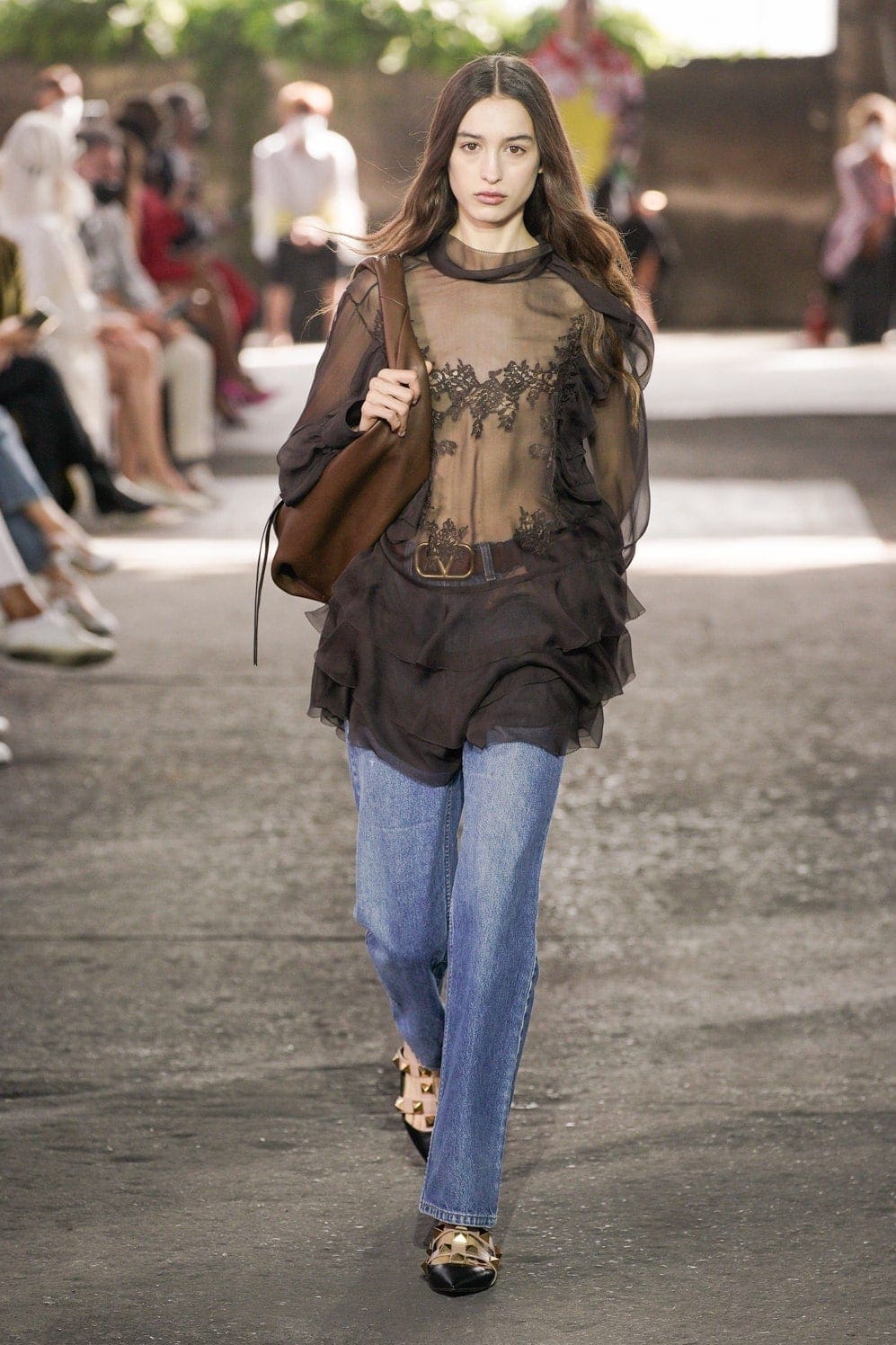 华伦天奴（Valentino）2021春夏米兰by RUNWAY 杂志