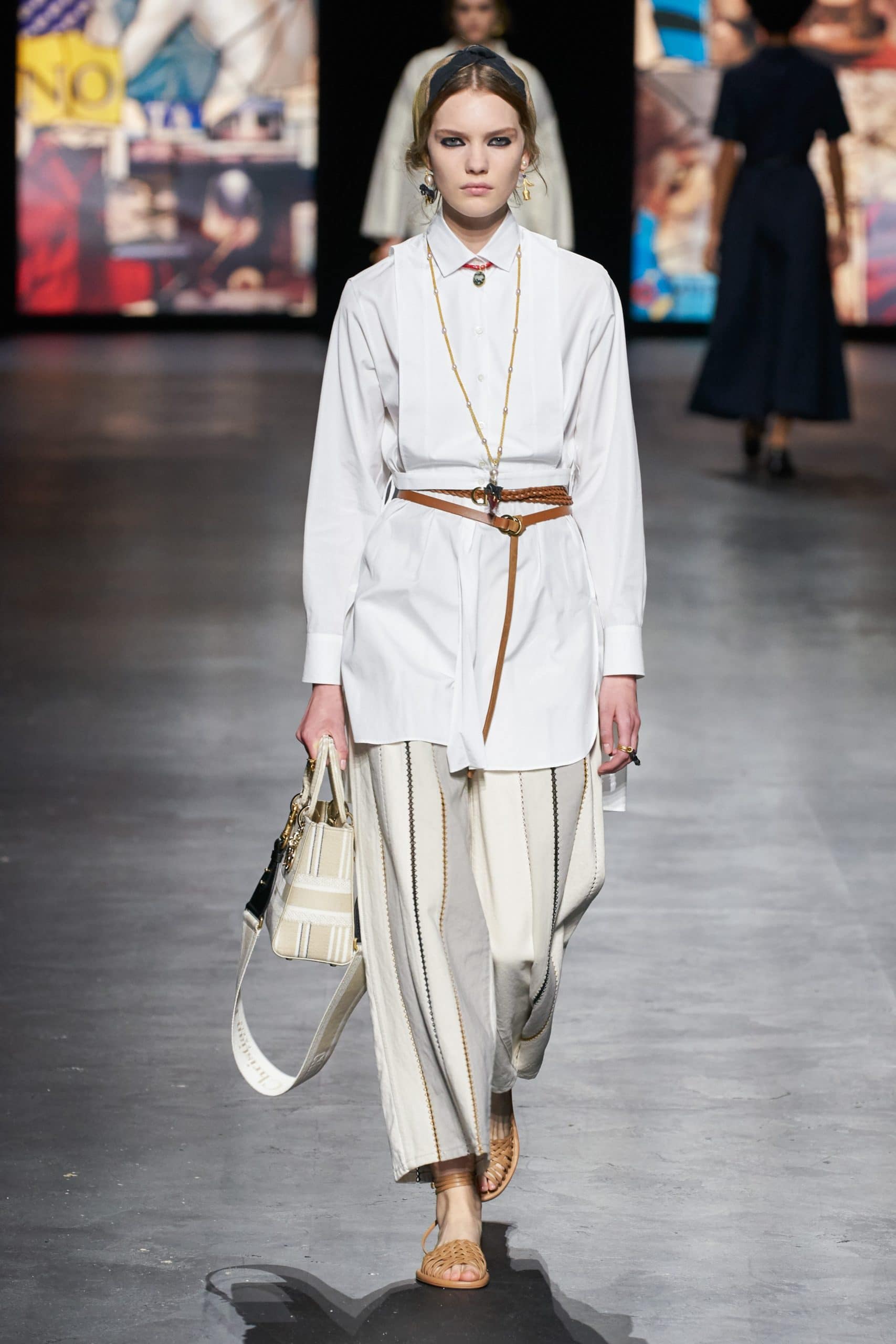 Christian Dior Primavera Verano 2021 de RUNWAY REVISTA