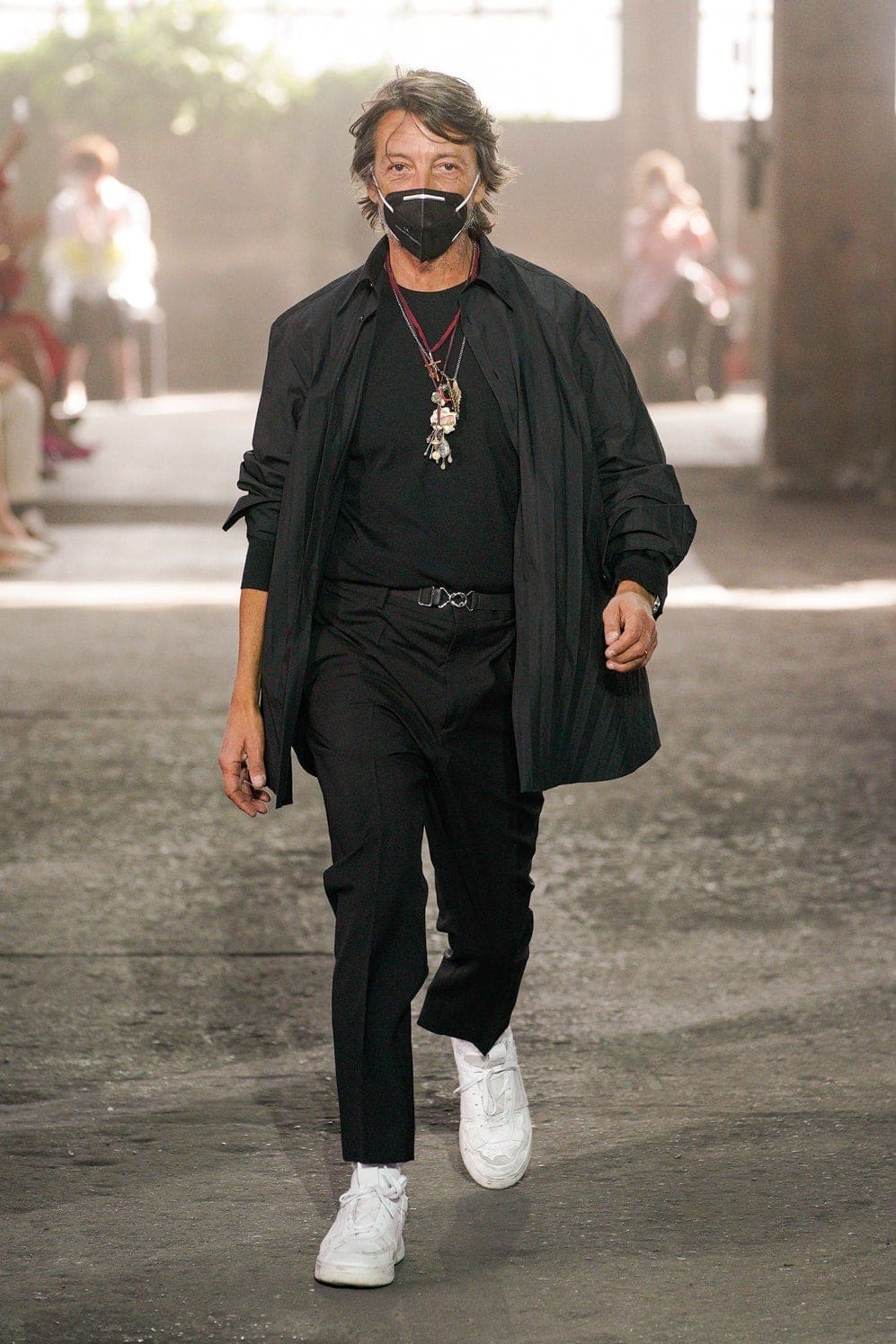华伦天奴（Valentino）2021春夏米兰by RUNWAY 杂志