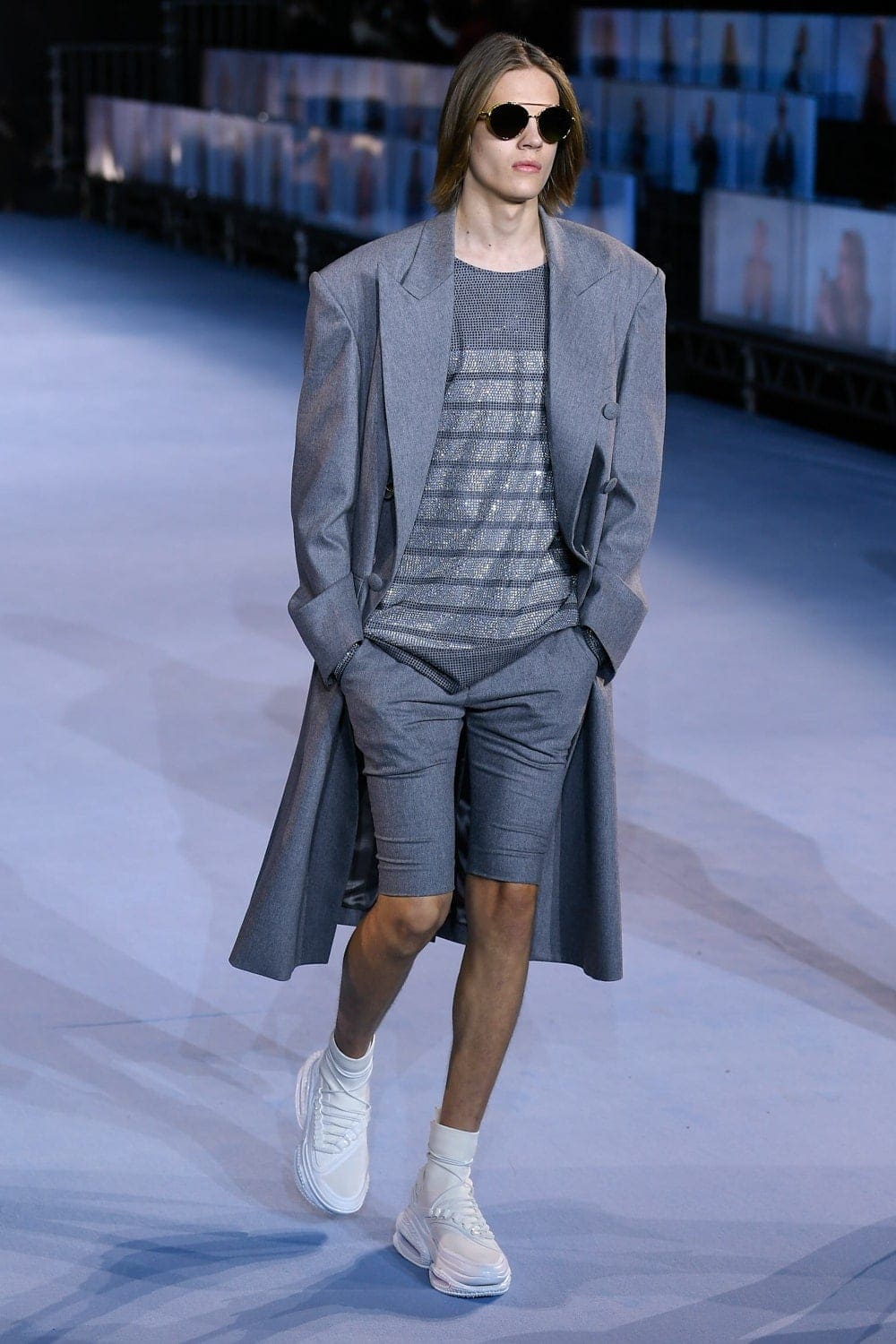 Balmain Printemps Été 2021 par RUNWAY MAGAZINE