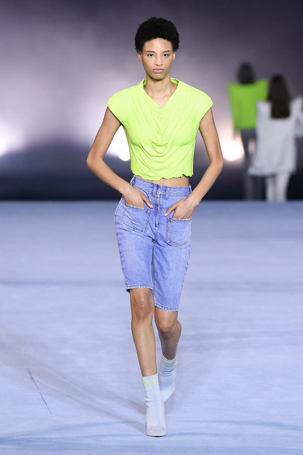 Balmain Printemps Été 2021 par RUNWAY MAGAZINE
