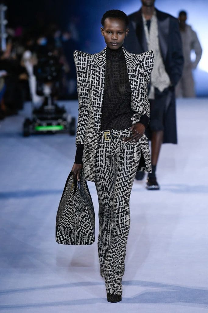 Balmain Primavera-Verão 2021 por RUNWAY MAGAZINE