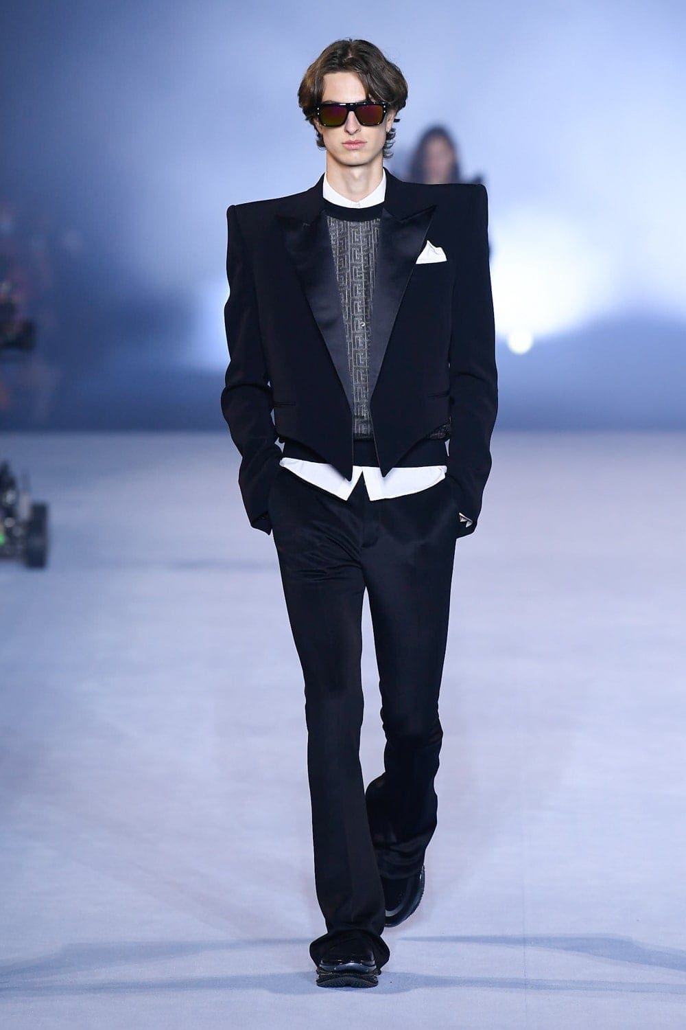Balmain Printemps Été 2021 par RUNWAY MAGAZINE