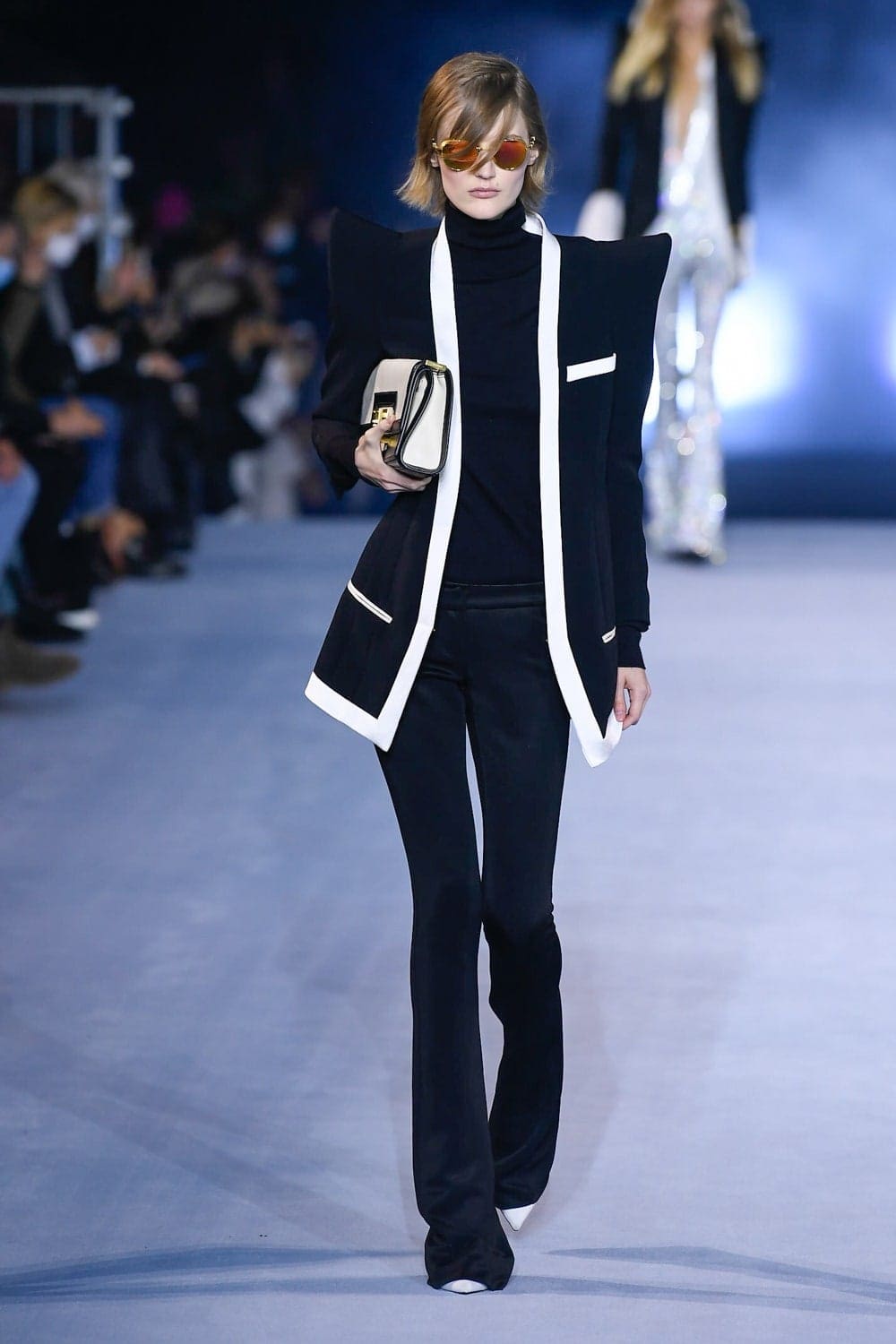 Balmain Printemps Été 2021 par RUNWAY MAGAZINE