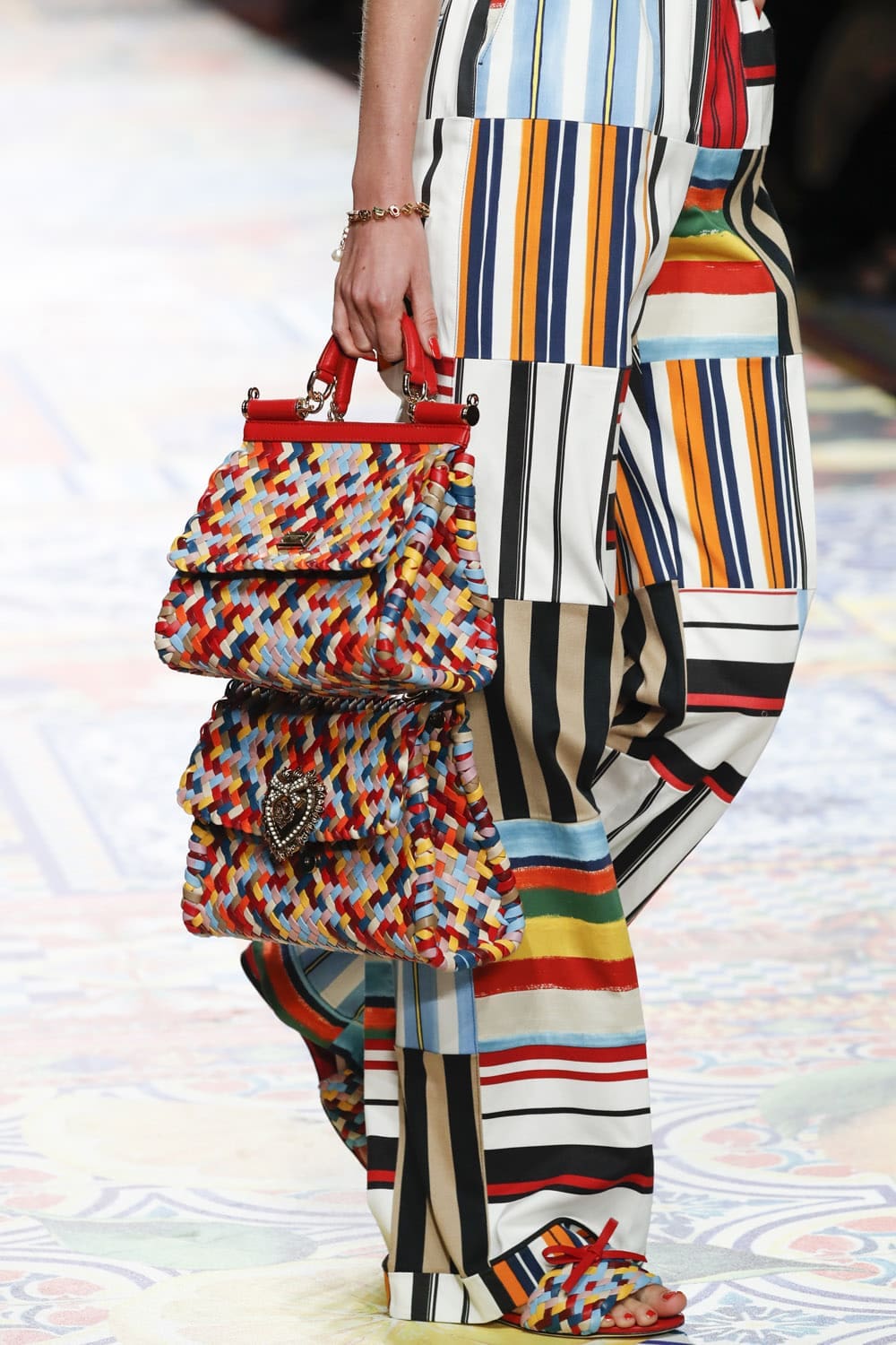 Dolce Gabbana Primavera Verão 2021 por RUNWAY MAGAZINE