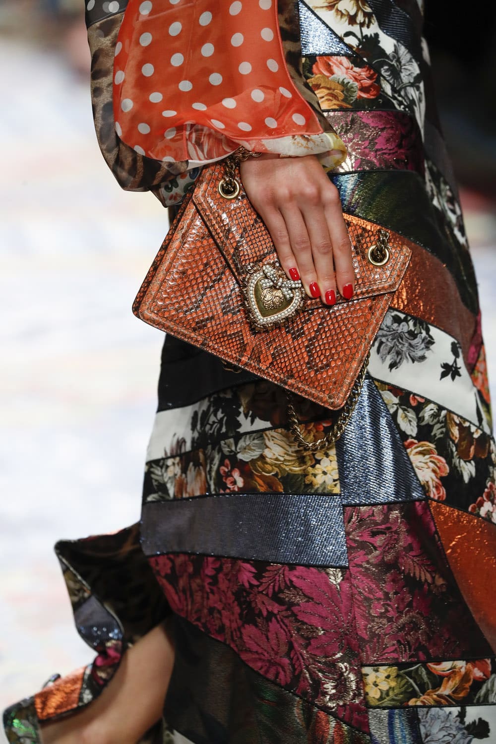 Dolce Gabbana Primavera Verão 2021 por RUNWAY MAGAZINE