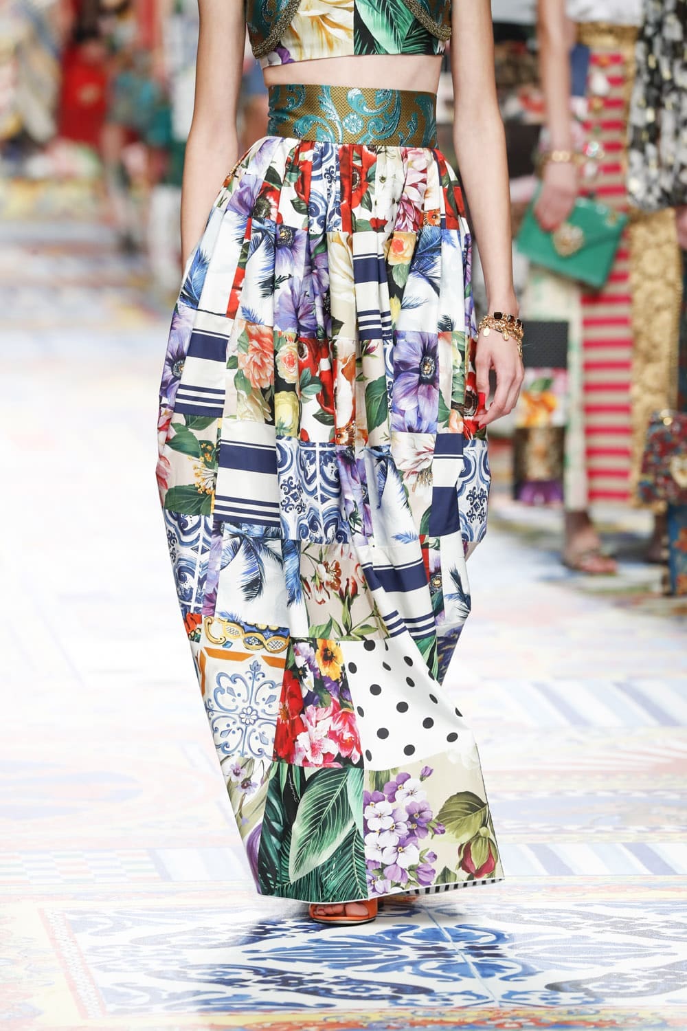 Dolce Gabbana Primavera Verão 2021 por RUNWAY MAGAZINE