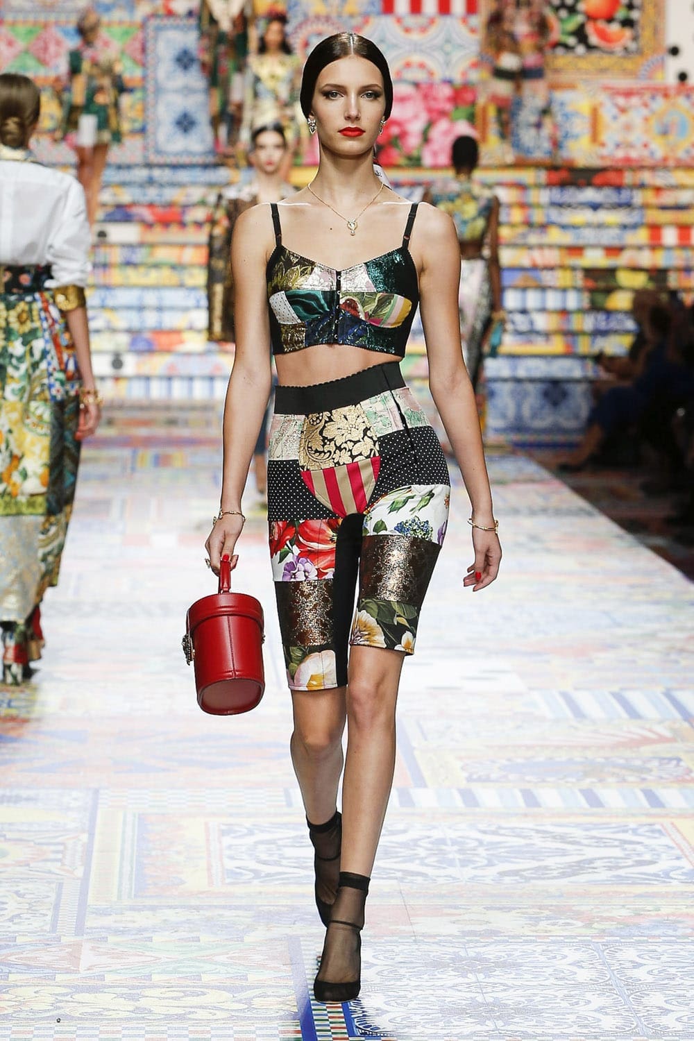 Dolce Gabbana Primavera Verão 2021 por RUNWAY MAGAZINE