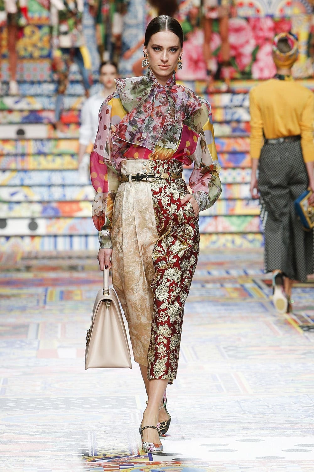 Dolce Gabbana Primavera Verão 2021 por RUNWAY MAGAZINE