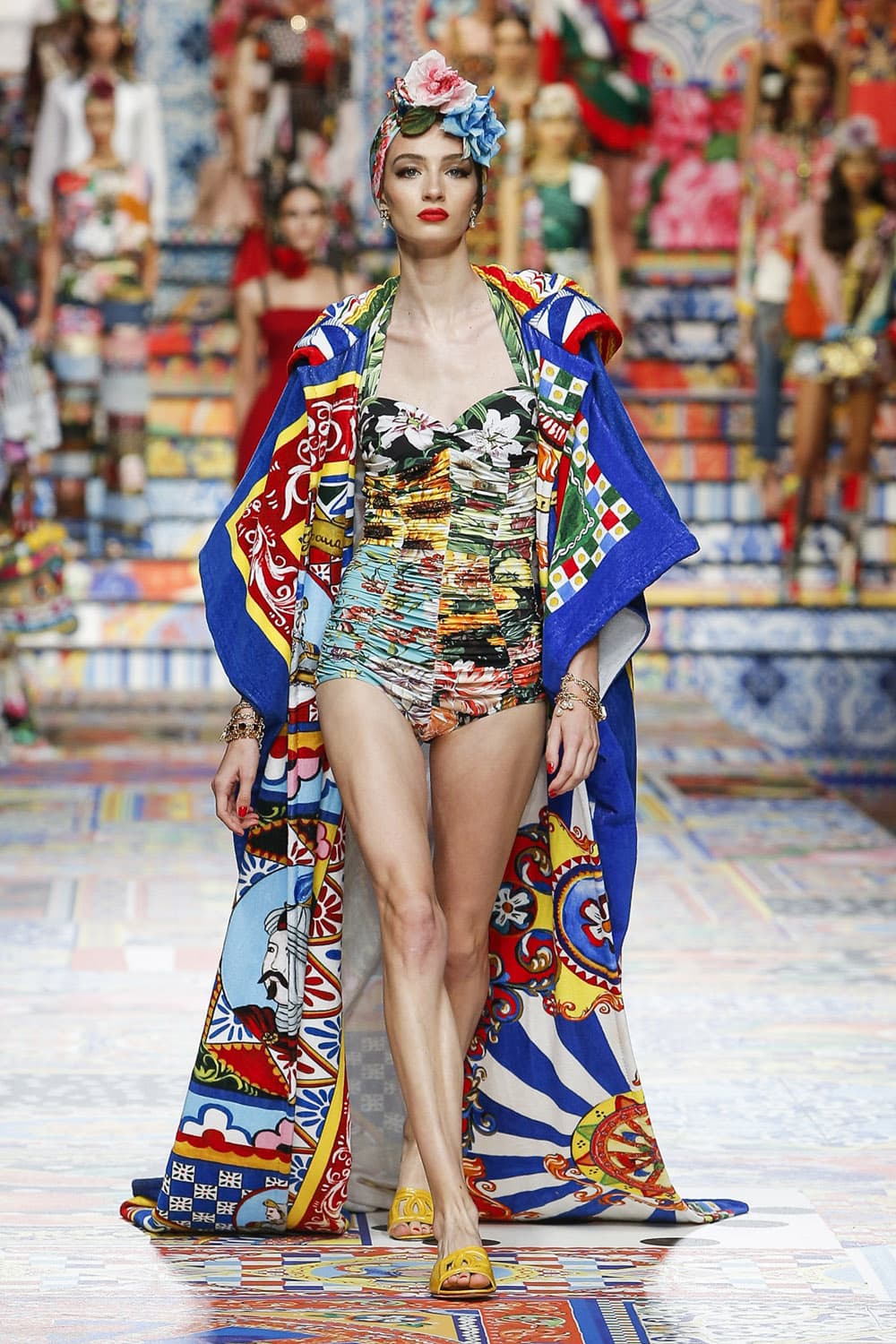 Dolce Gabbana Primavera Verão 2021 por RUNWAY MAGAZINE