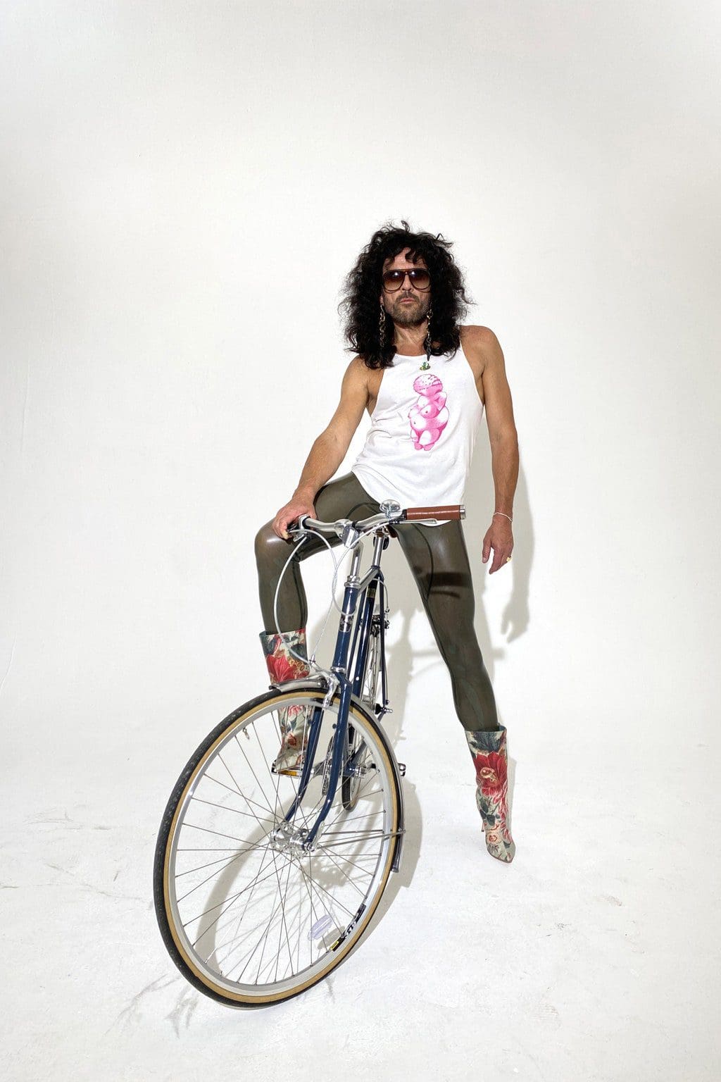 Andreas Kronthaler für Vivienne Westwood Spring Summer 2021 von RUNWAY MAGAZIN