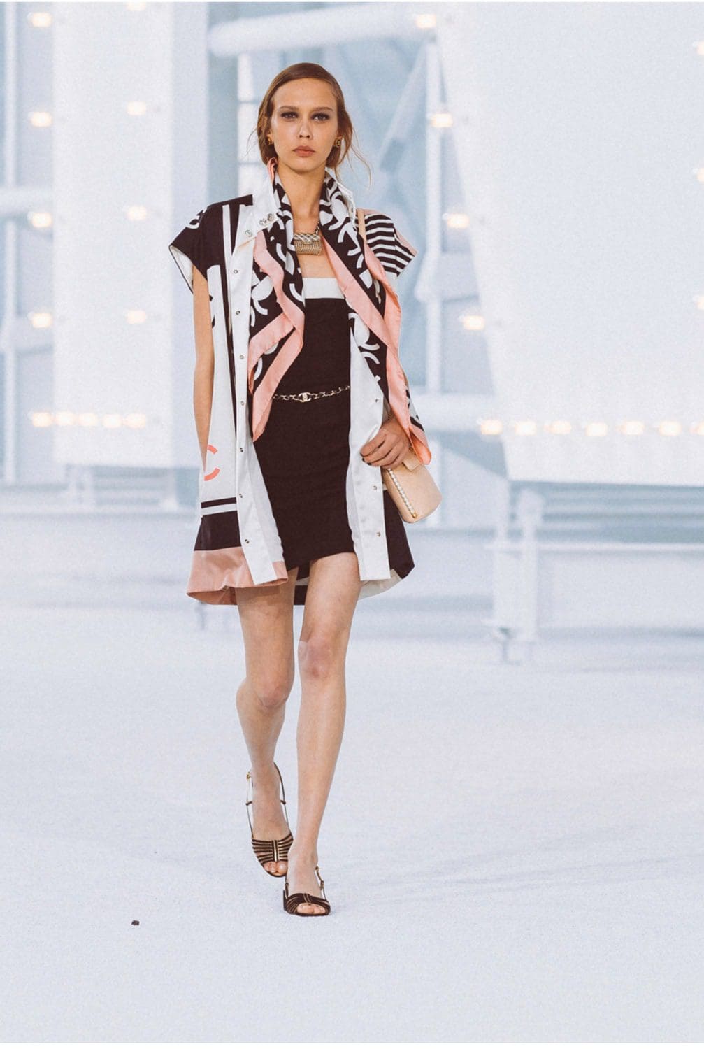 Chanel Spring Summer 2021 von RUNWAY MAGAZIN