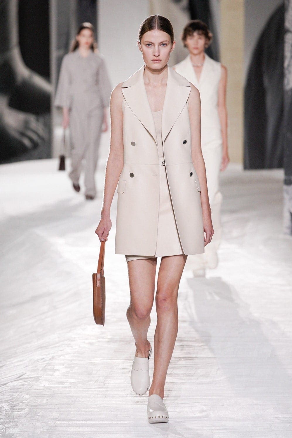 Hermes Spring Summer 2021 por RUNWAY MAGAZINE
