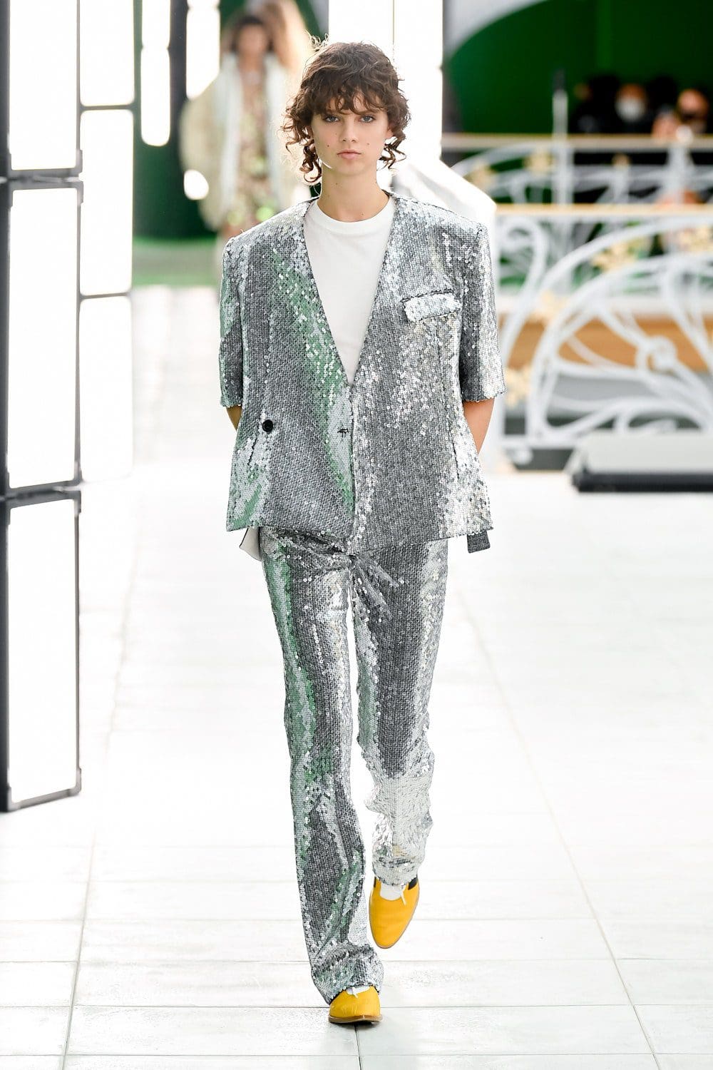 Louis Vuitton Spring Summer 2021 por RUNWAY MAGAZINE