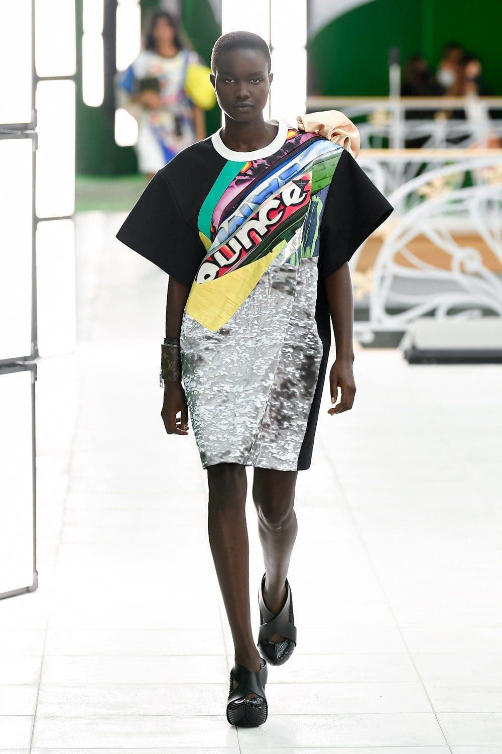 Louis Vuitton Spring Summer 2021 por RUNWAY MAGAZINE