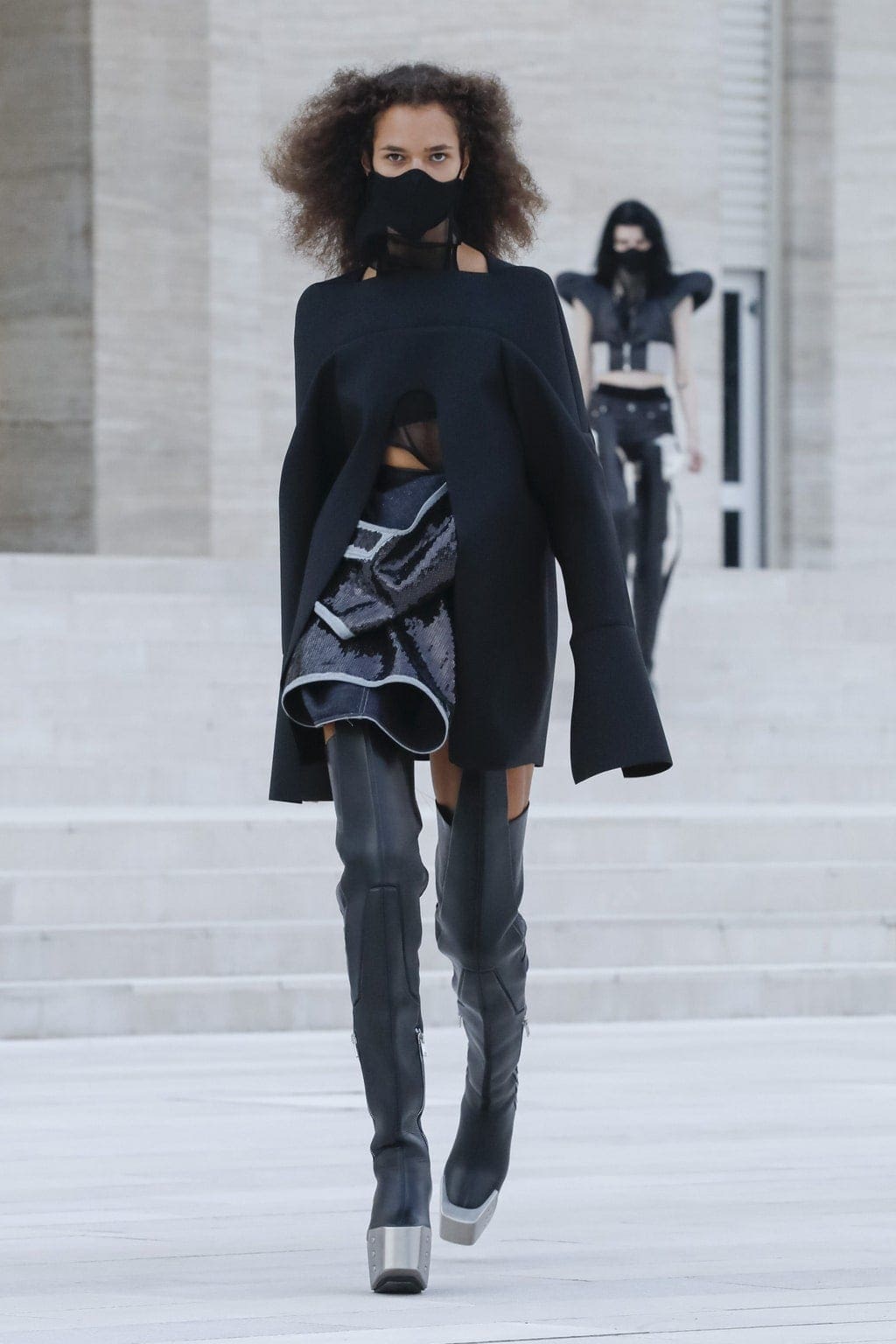 瑞克·欧文斯（Rick Owens）2021年春夏 RUNWAY 杂志