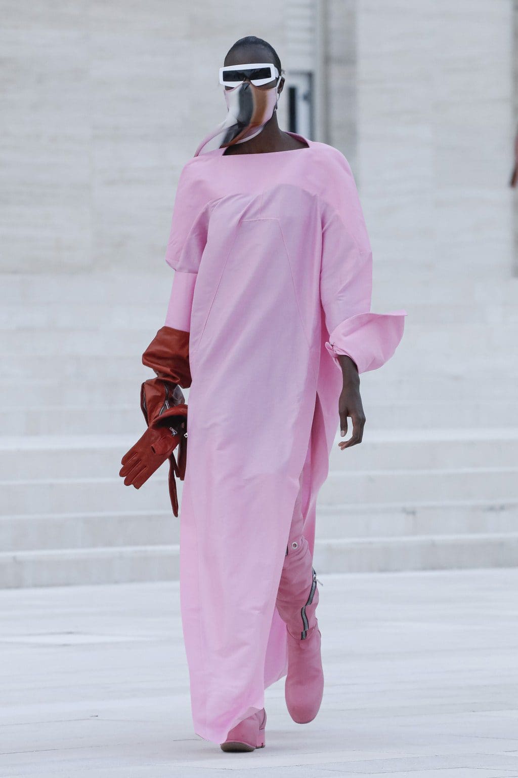 瑞克·欧文斯（Rick Owens）2021年春夏 RUNWAY 杂志