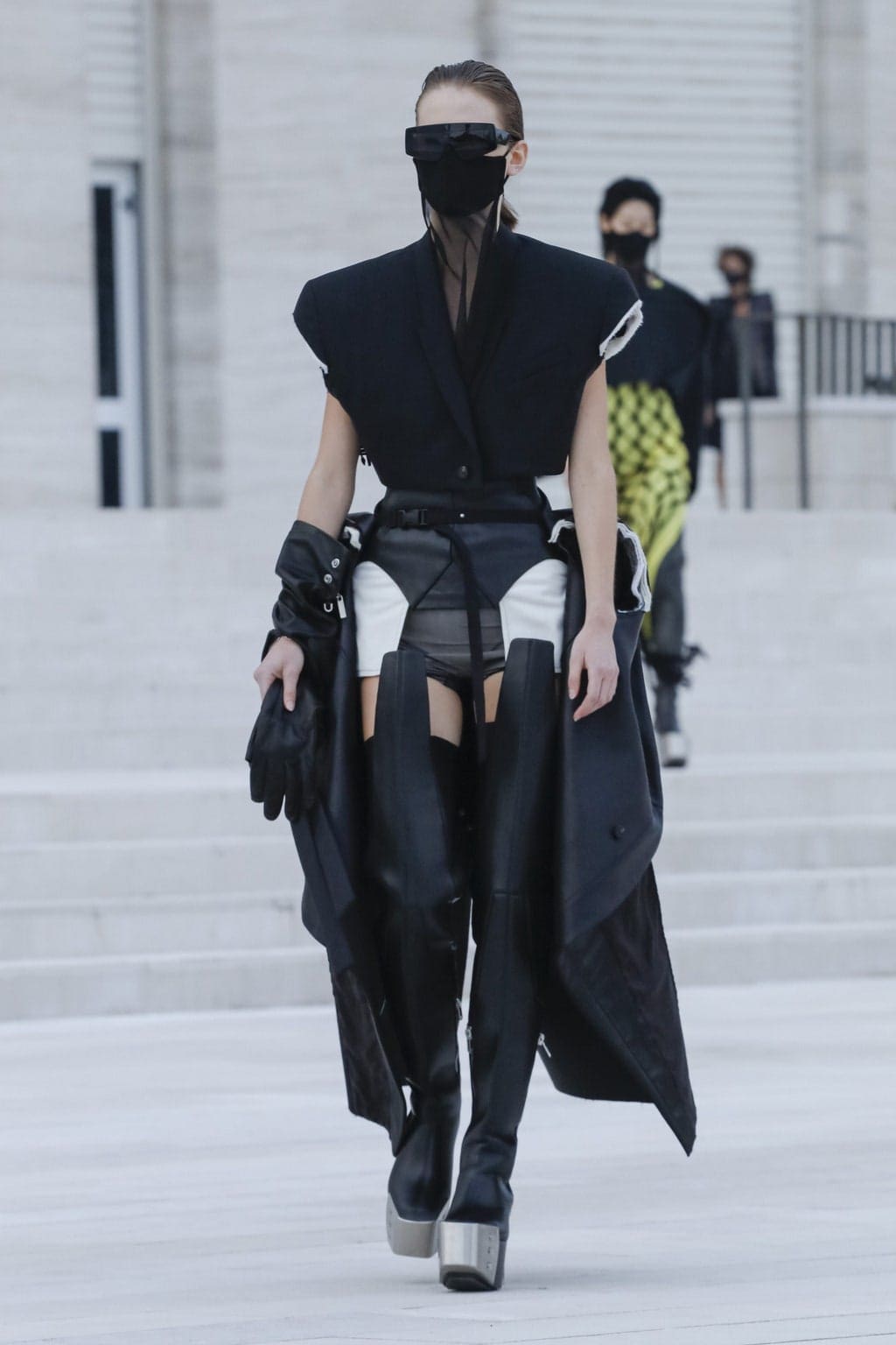 瑞克·欧文斯（Rick Owens）2021年春夏 RUNWAY 杂志
