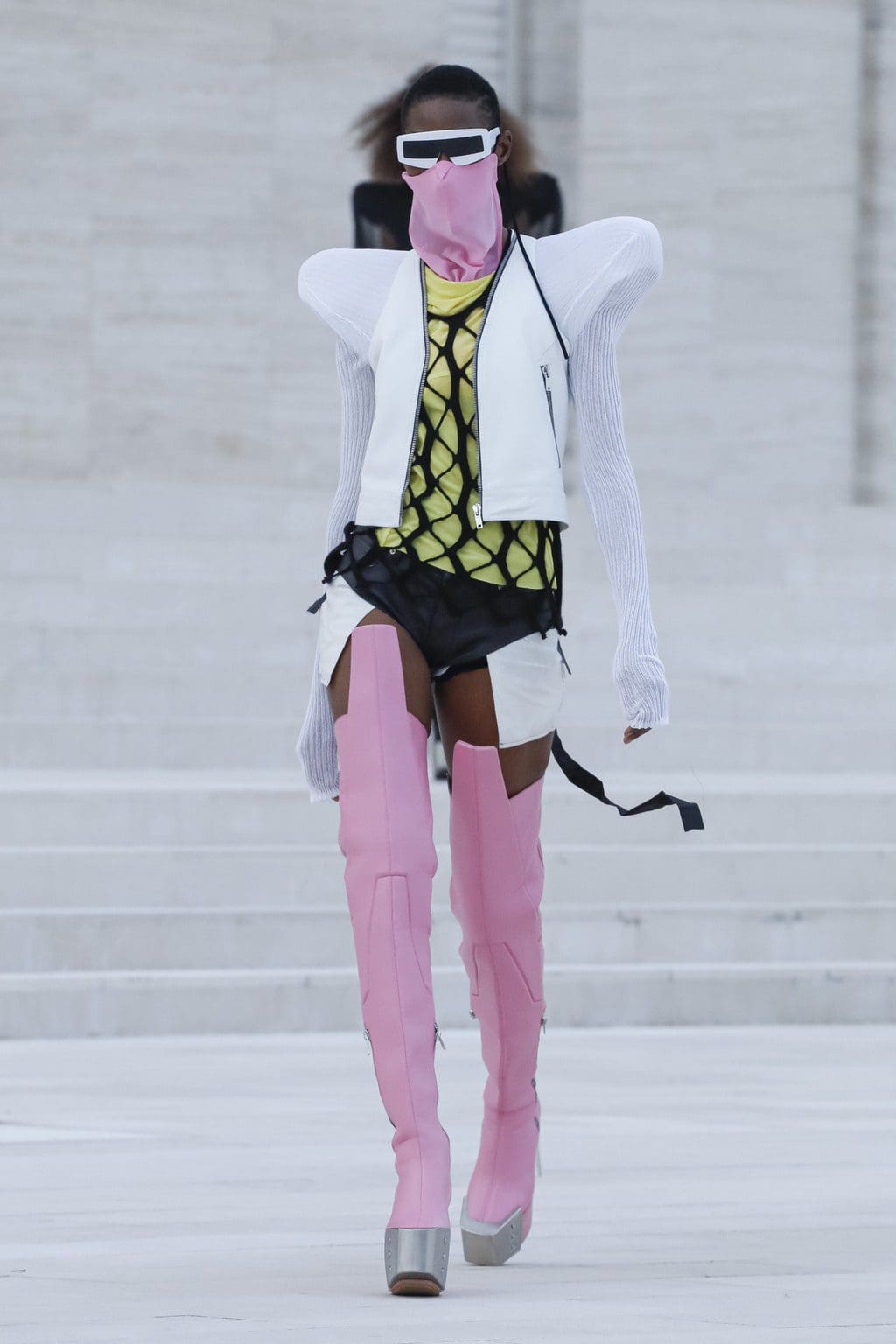 瑞克·欧文斯（Rick Owens）2021年春夏 RUNWAY 杂志