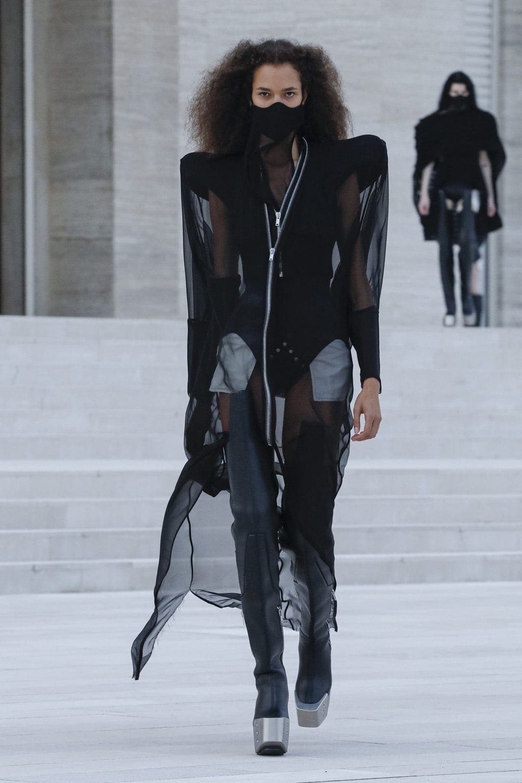 瑞克·欧文斯（Rick Owens）2021年春夏 RUNWAY 杂志