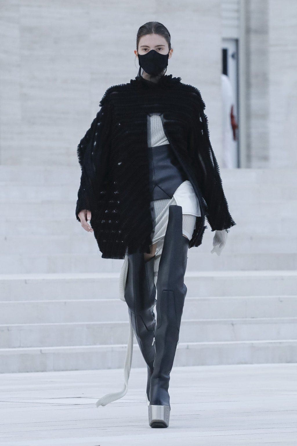 瑞克·欧文斯（Rick Owens）2021年春夏 RUNWAY 杂志