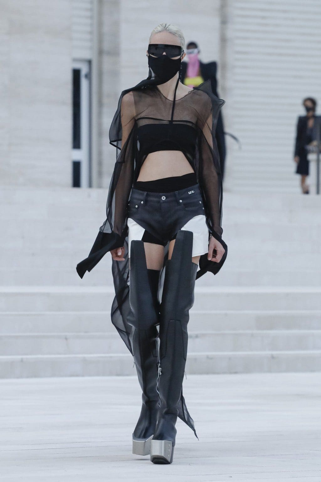 瑞克·欧文斯（Rick Owens）2021年春夏 RUNWAY 杂志