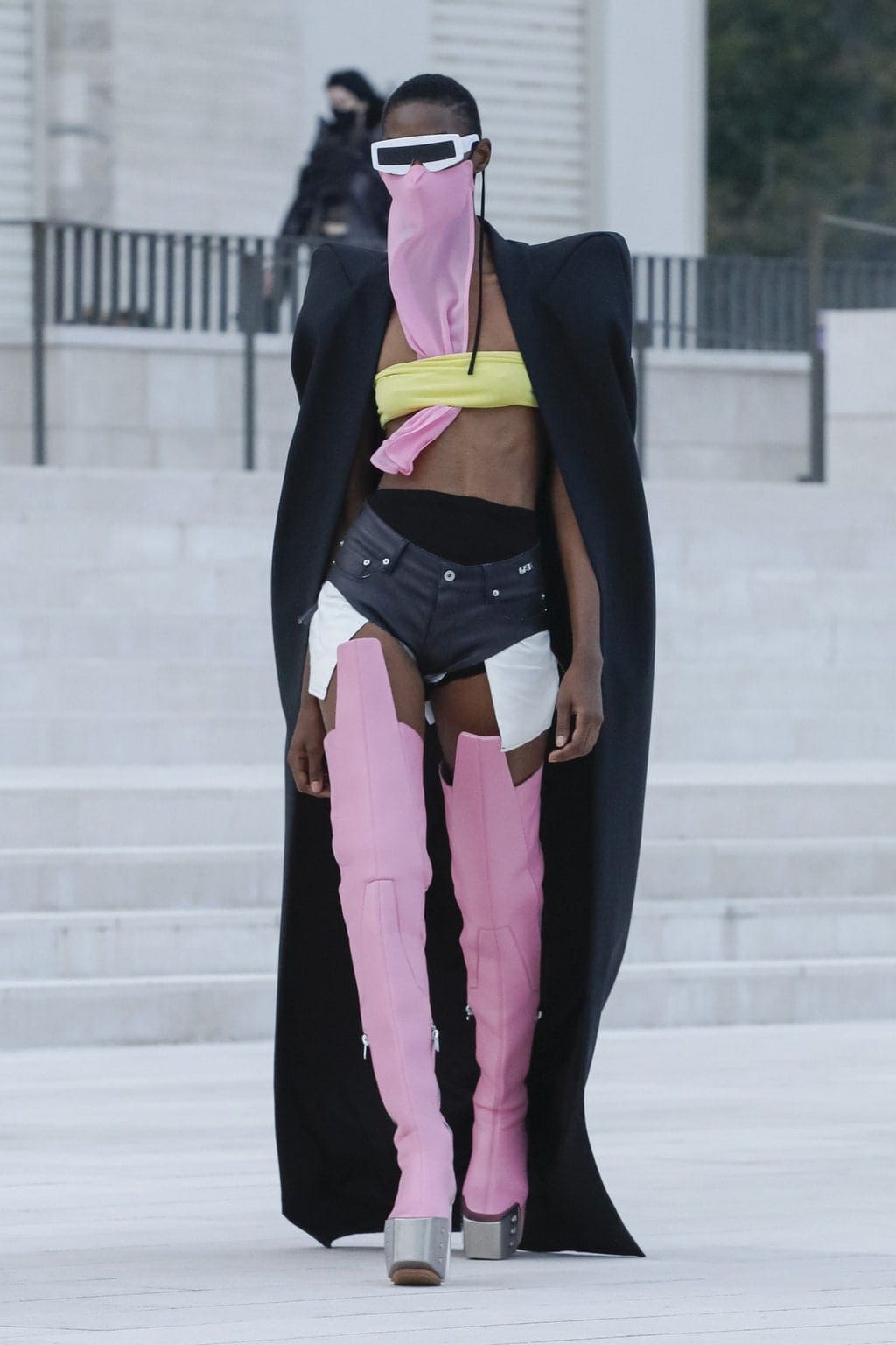 瑞克·欧文斯（Rick Owens）2021年春夏 RUNWAY 杂志
