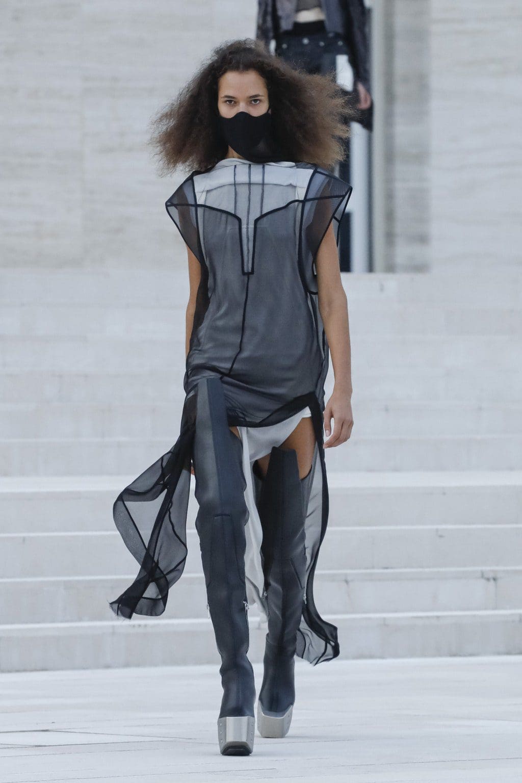 瑞克·欧文斯（Rick Owens）2021年春夏 RUNWAY 杂志