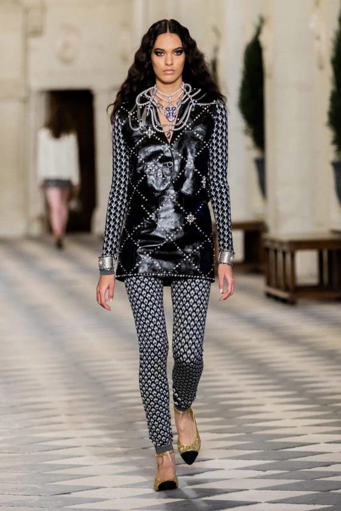 Chanel Pre-Fall 2021 Métiers d’art by RUNWAY MAGAZINE