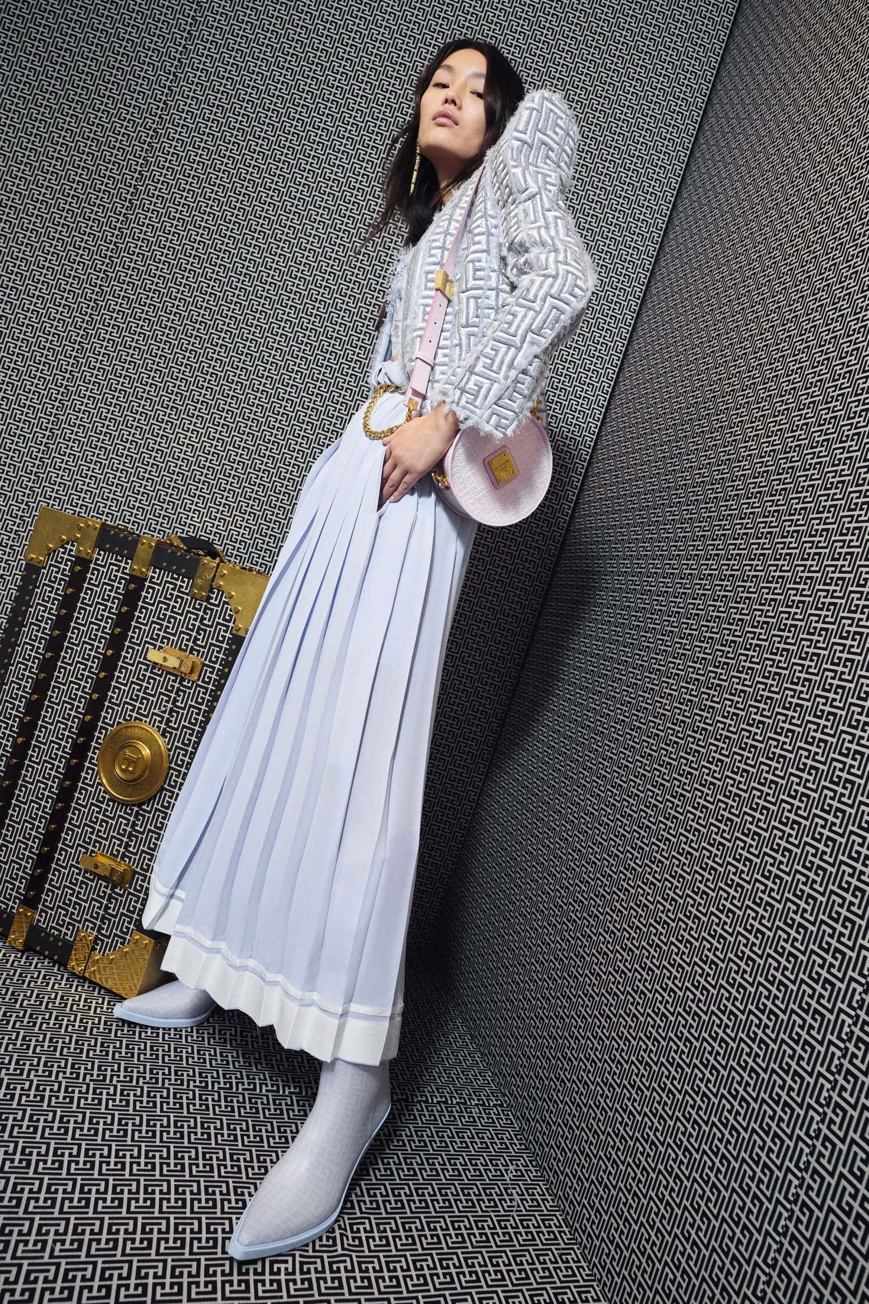 Balmain Pre-Fall 2021 by RUNWAY MAGAZINE