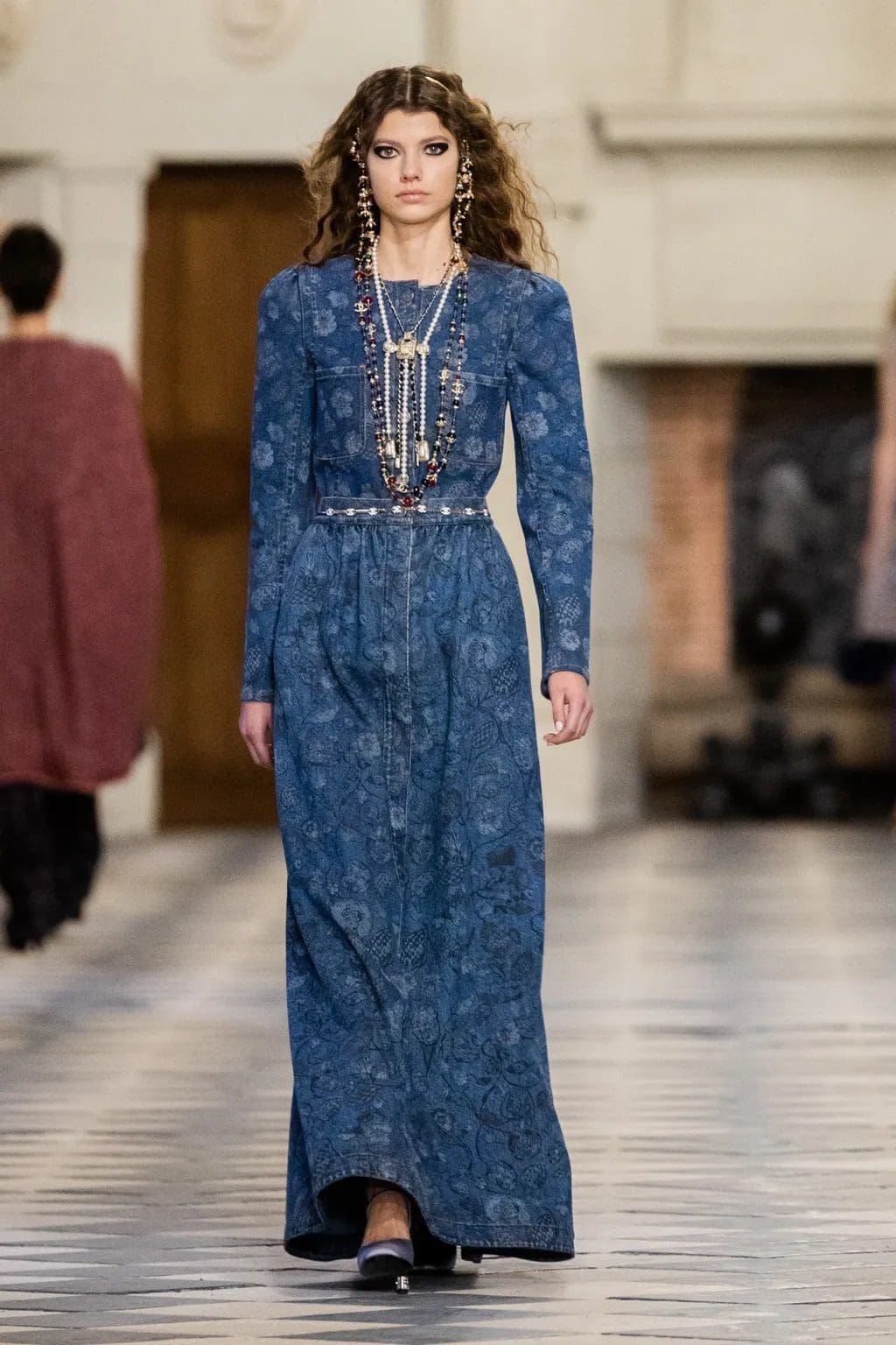 Chanel Pre-Fall 2021 Métiers d’art by RUNWAY MAGAZINE