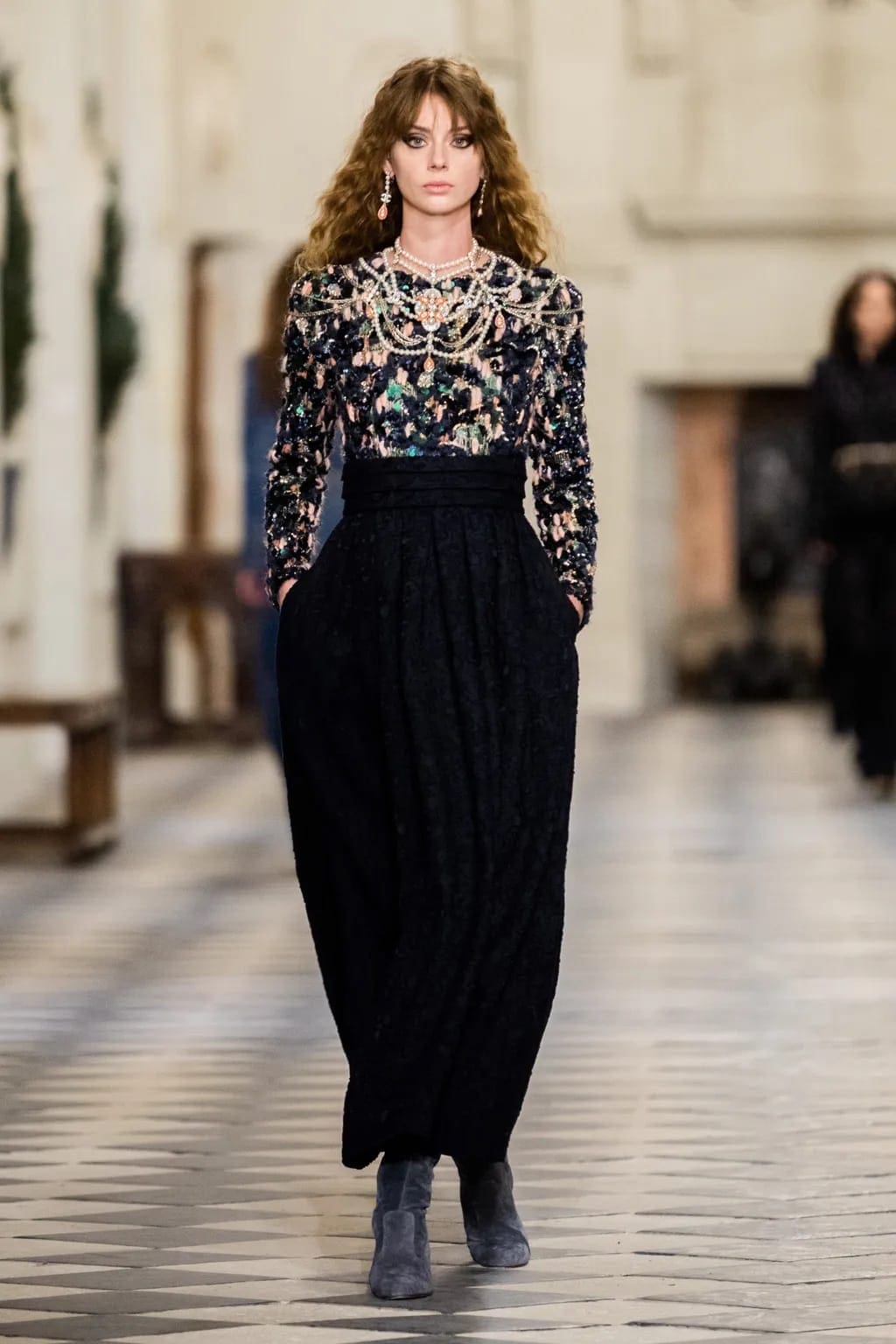 Chanel Pre-Fall 2021 Métiers d’art by RUNWAY MAGAZINE