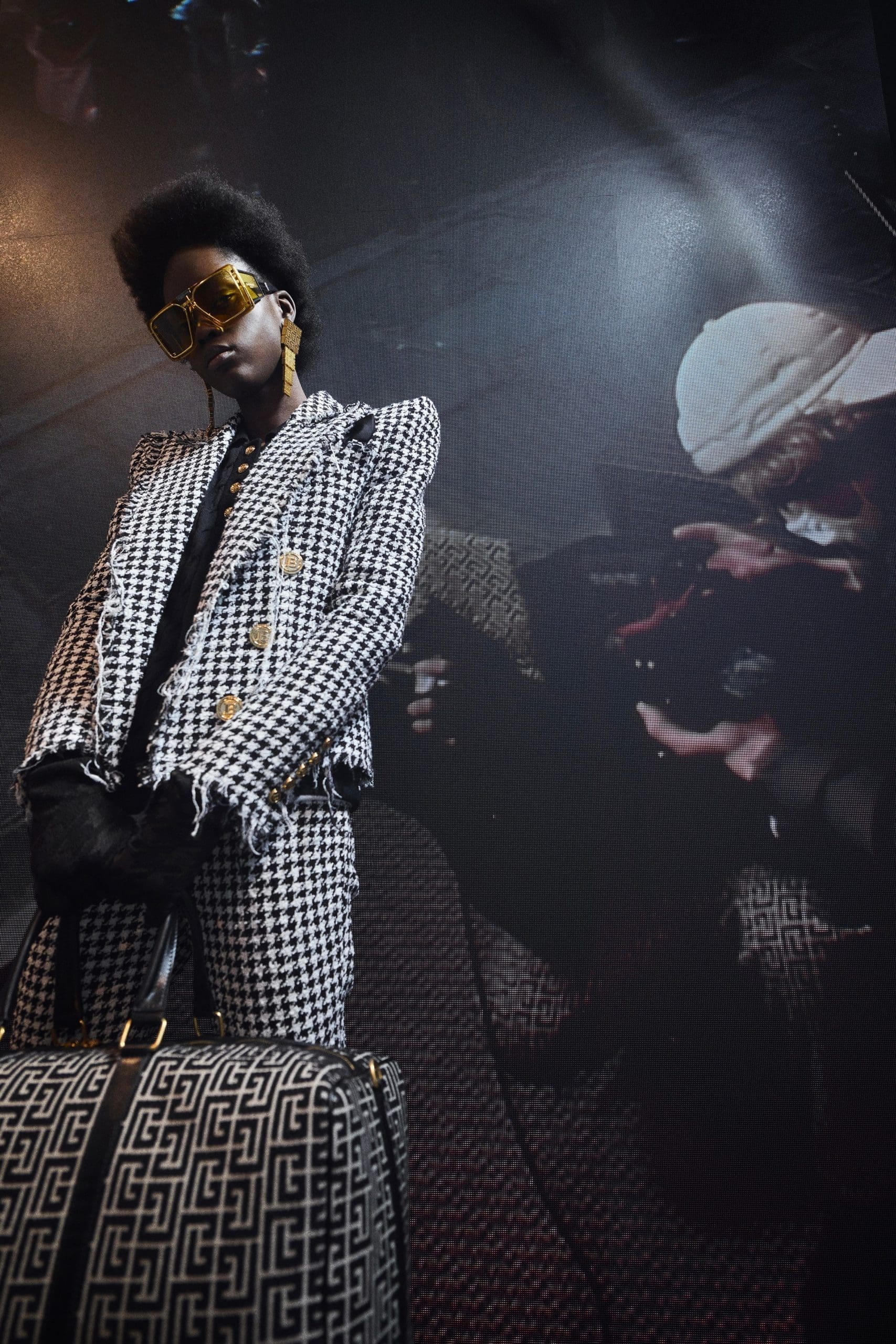 Balmain Pre-Fall 2021 by RUNWAY MAGAZINE