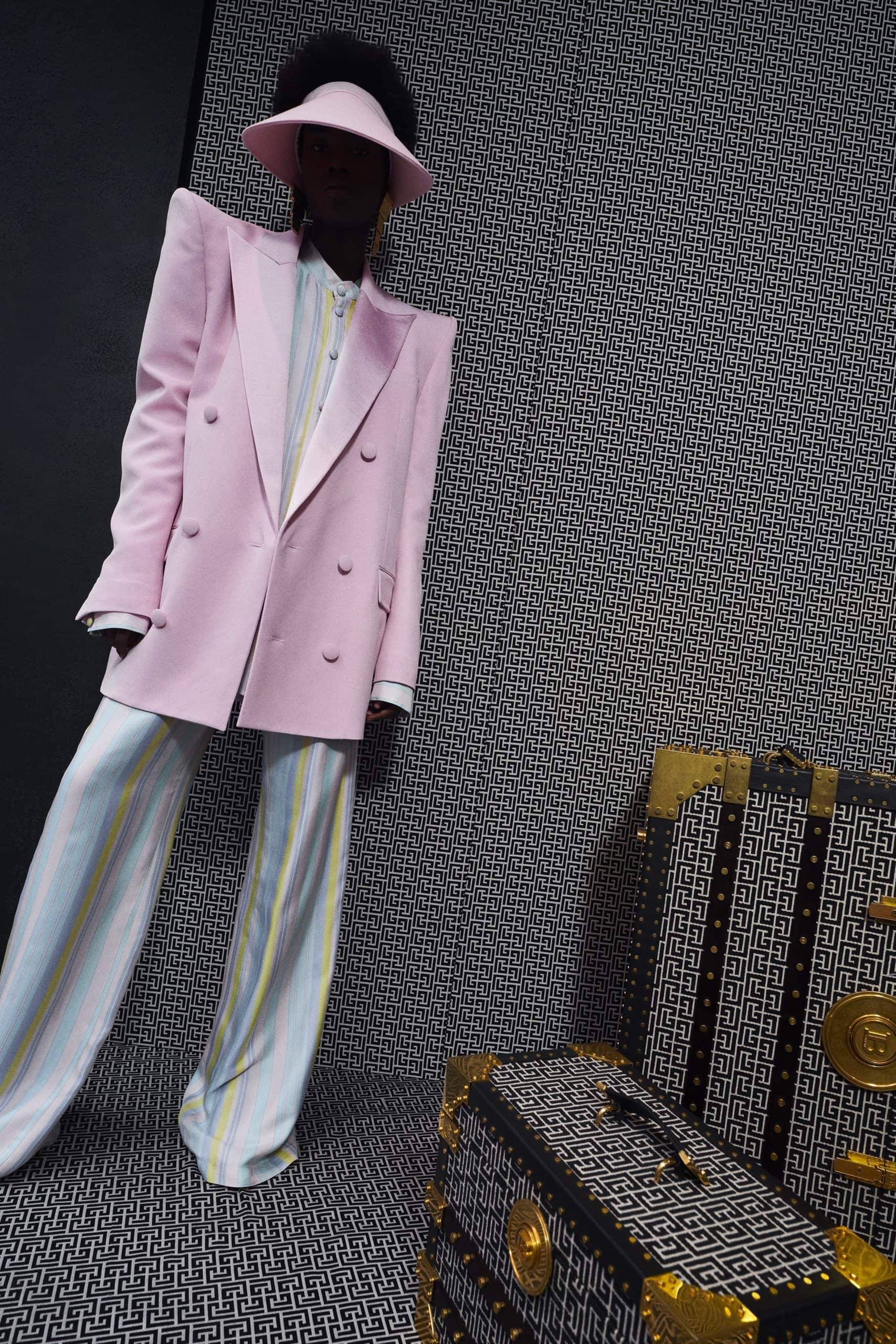 Balmain Pre-Fall 2021 by RUNWAY MAGAZINE