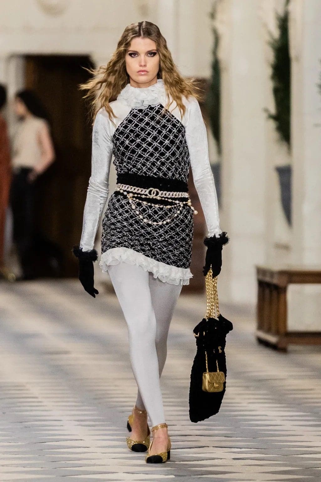 Chanel Pre-Fall 2021 Métiers d’art by RUNWAY MAGAZINE