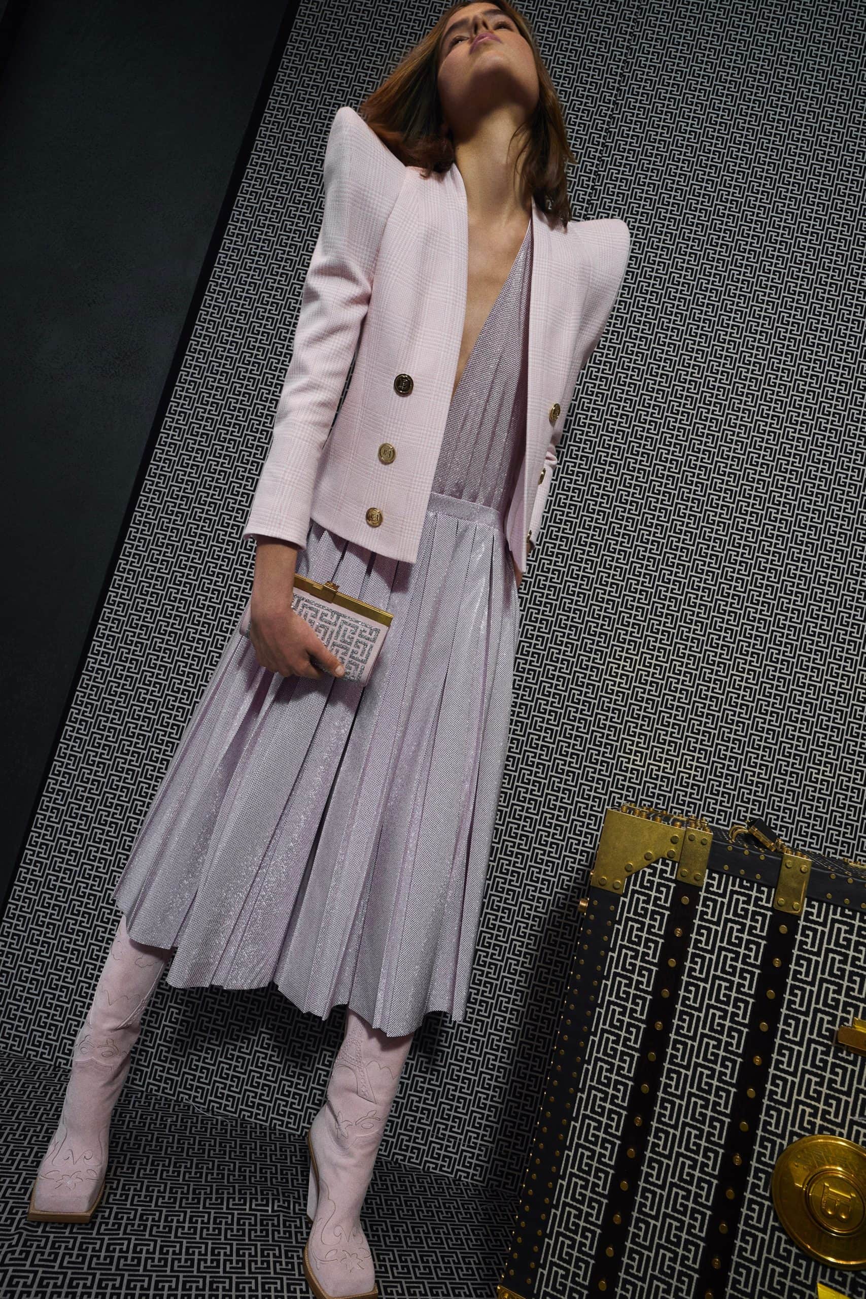 Balmain Pre-Fall 2021 by RUNWAY MAGAZINE
