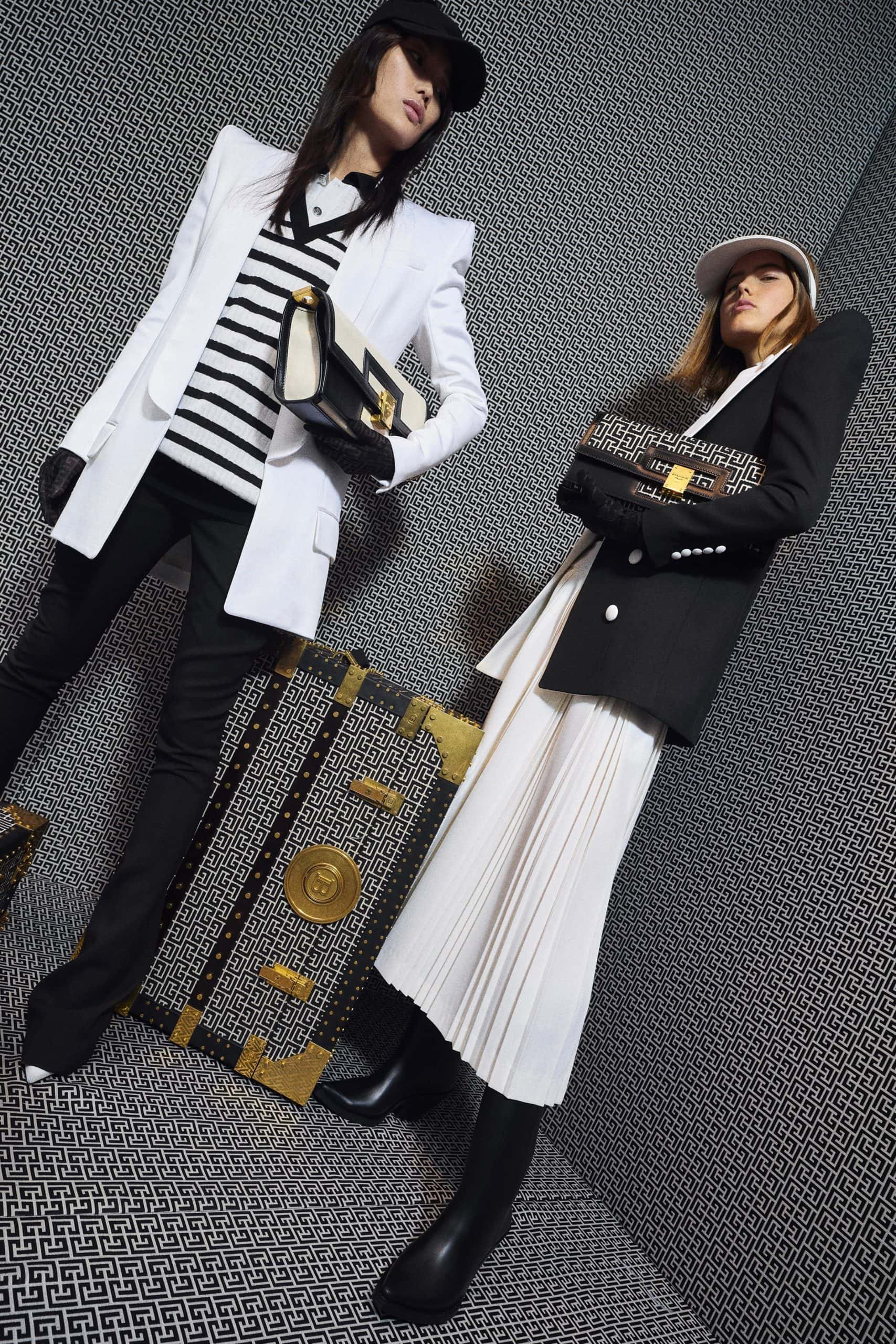 Balmain Pre-Fall 2021 by RUNWAY MAGAZINE
