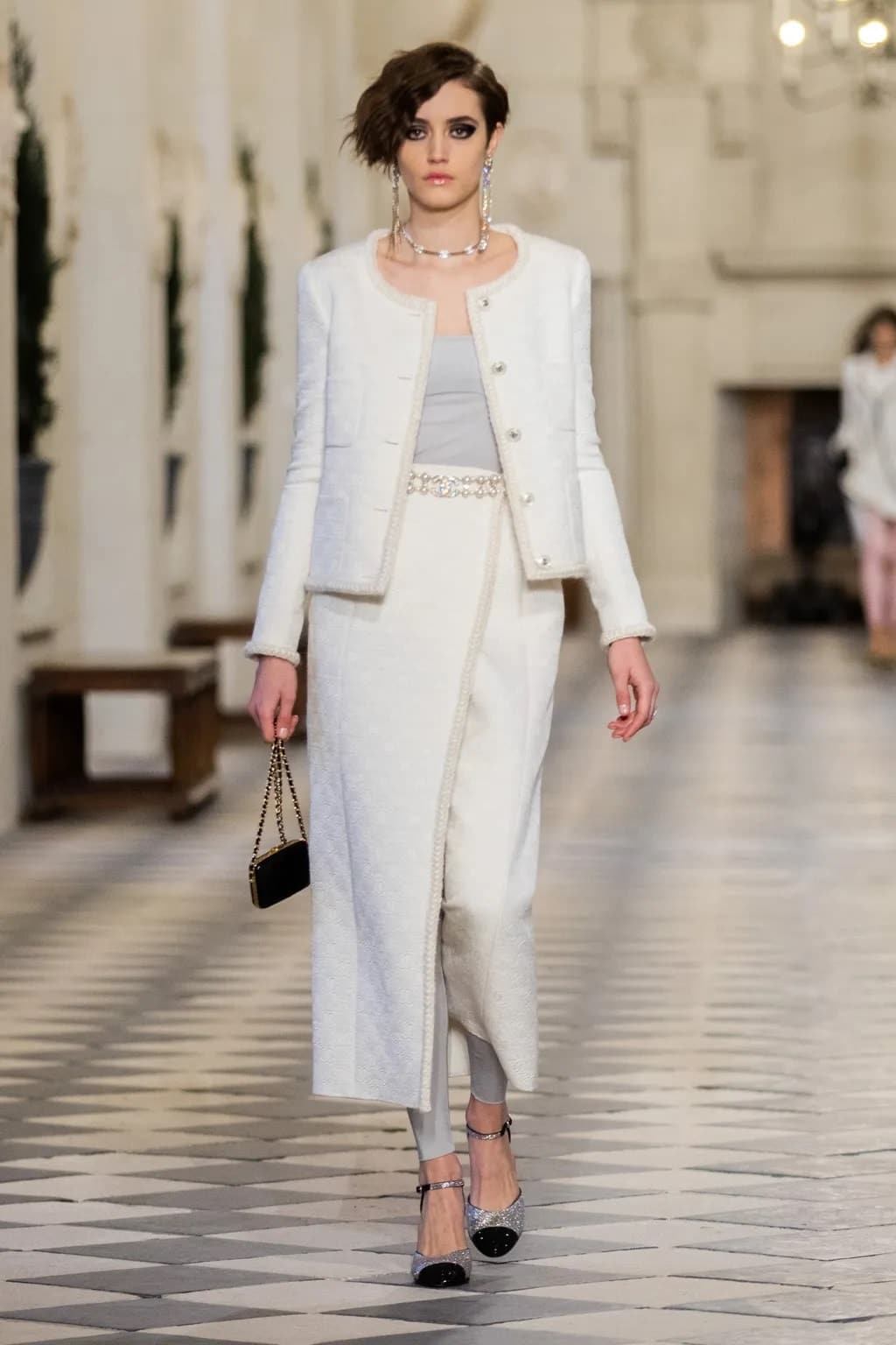 Chanel Pre-Fall 2021 Métiers d’art by RUNWAY MAGAZINE