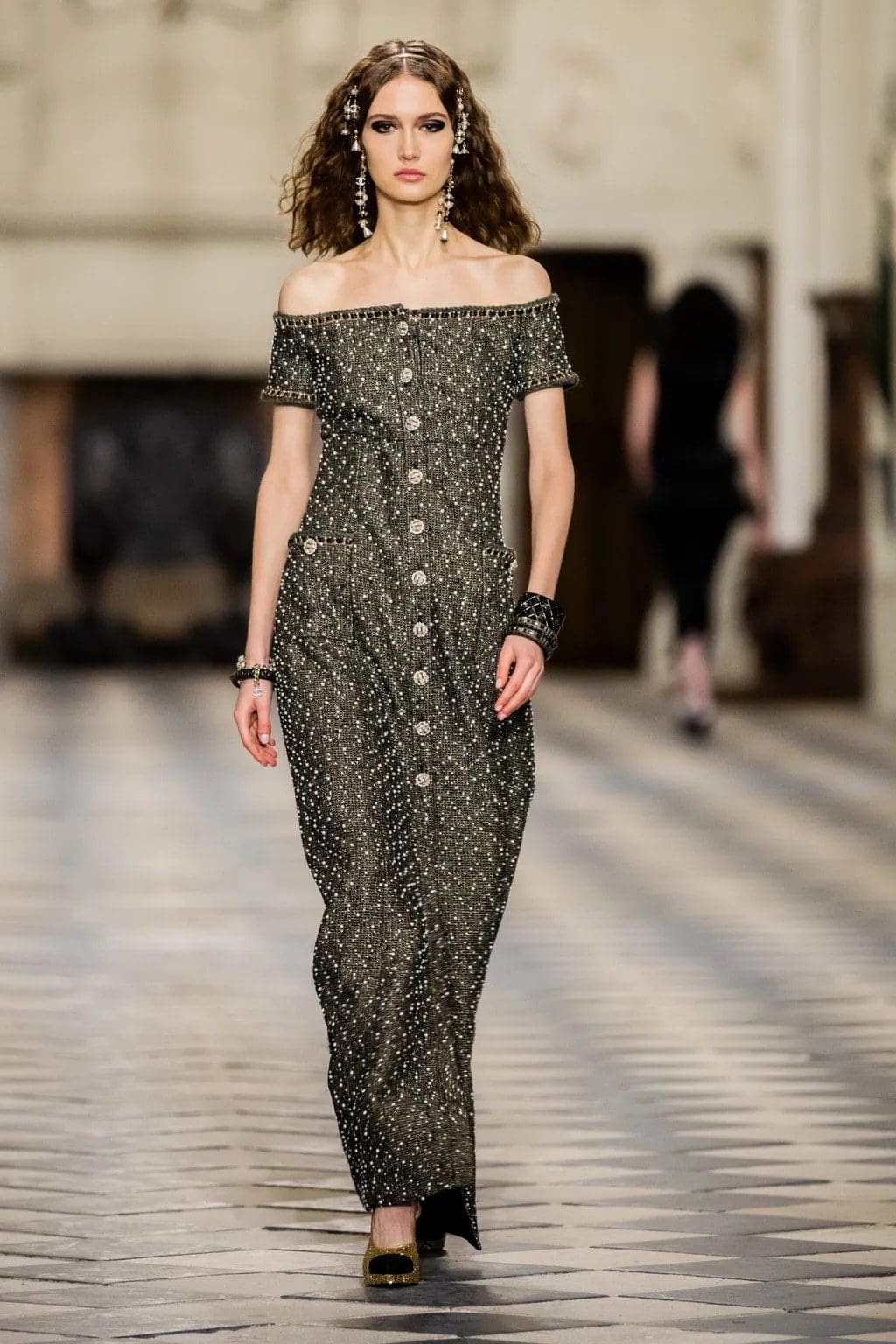 Chanel Pre-Fall 2021 Métiers d’art by RUNWAY MAGAZINE