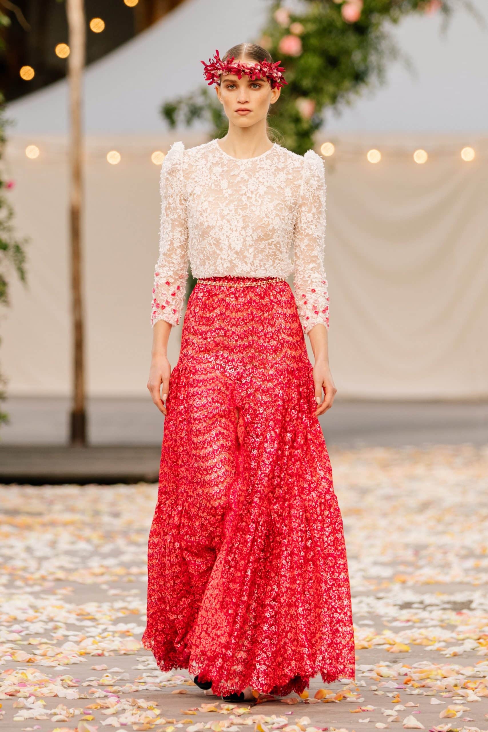 Chanel Haute Couture Printemps Été 2021 par RUNWAY MAGAZINE