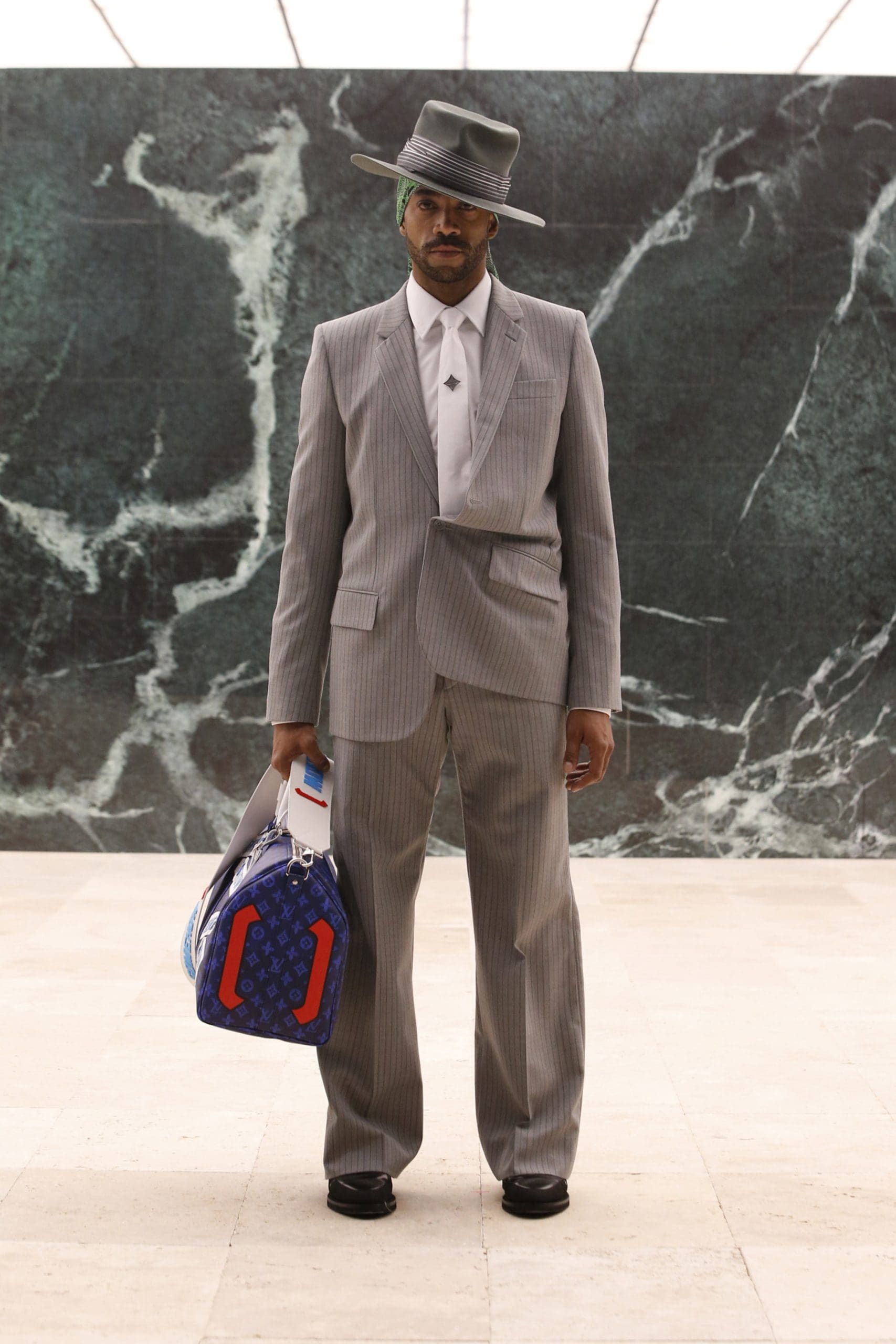 Louis Vuitton Men Otoño-Invierno 2021-2022 por RUNWNAY MAGAZINE