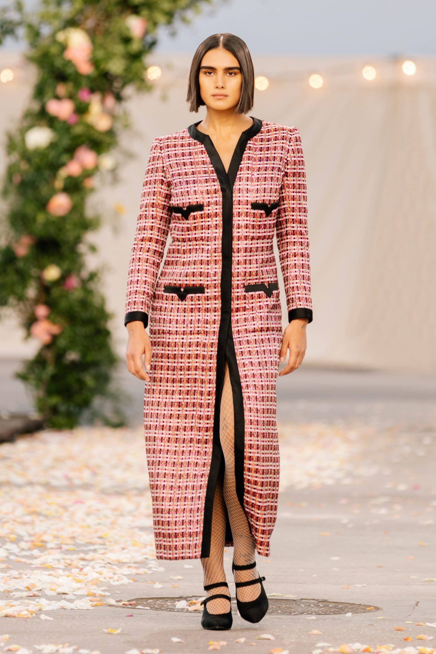 Chanel Haute Couture Printemps Été 2021 par RUNWAY MAGAZINE