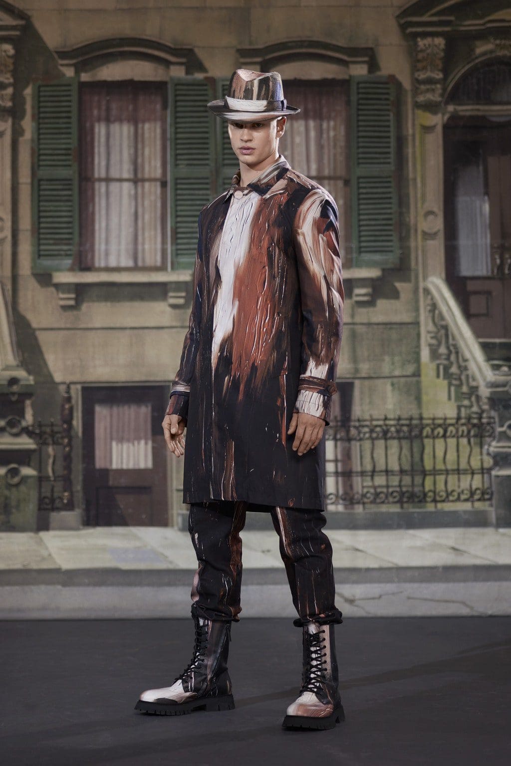 Moschino Men Fall-Winter 2021-2022 by RUNWAY MAGAZINE